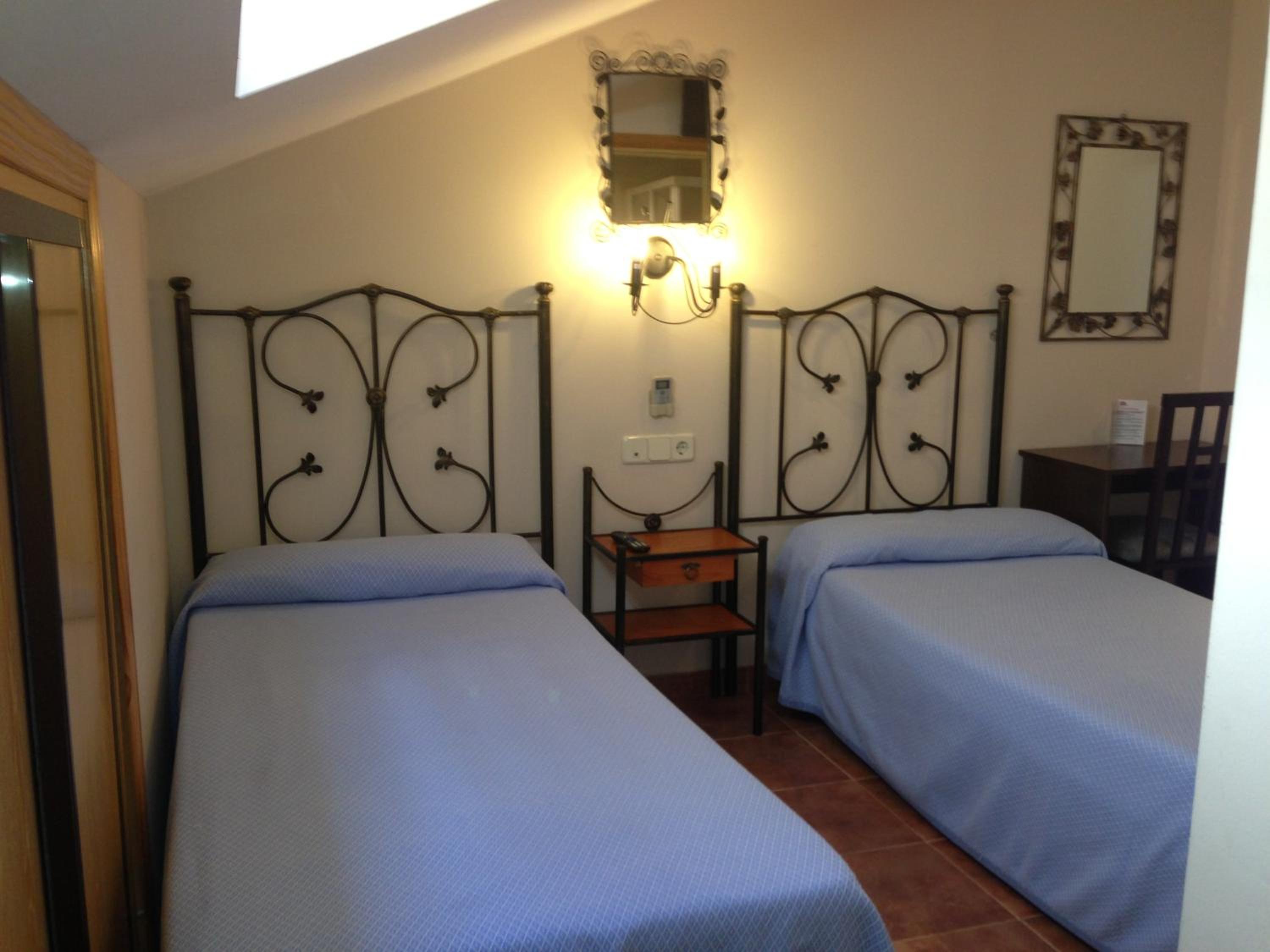 Single Room photo 2