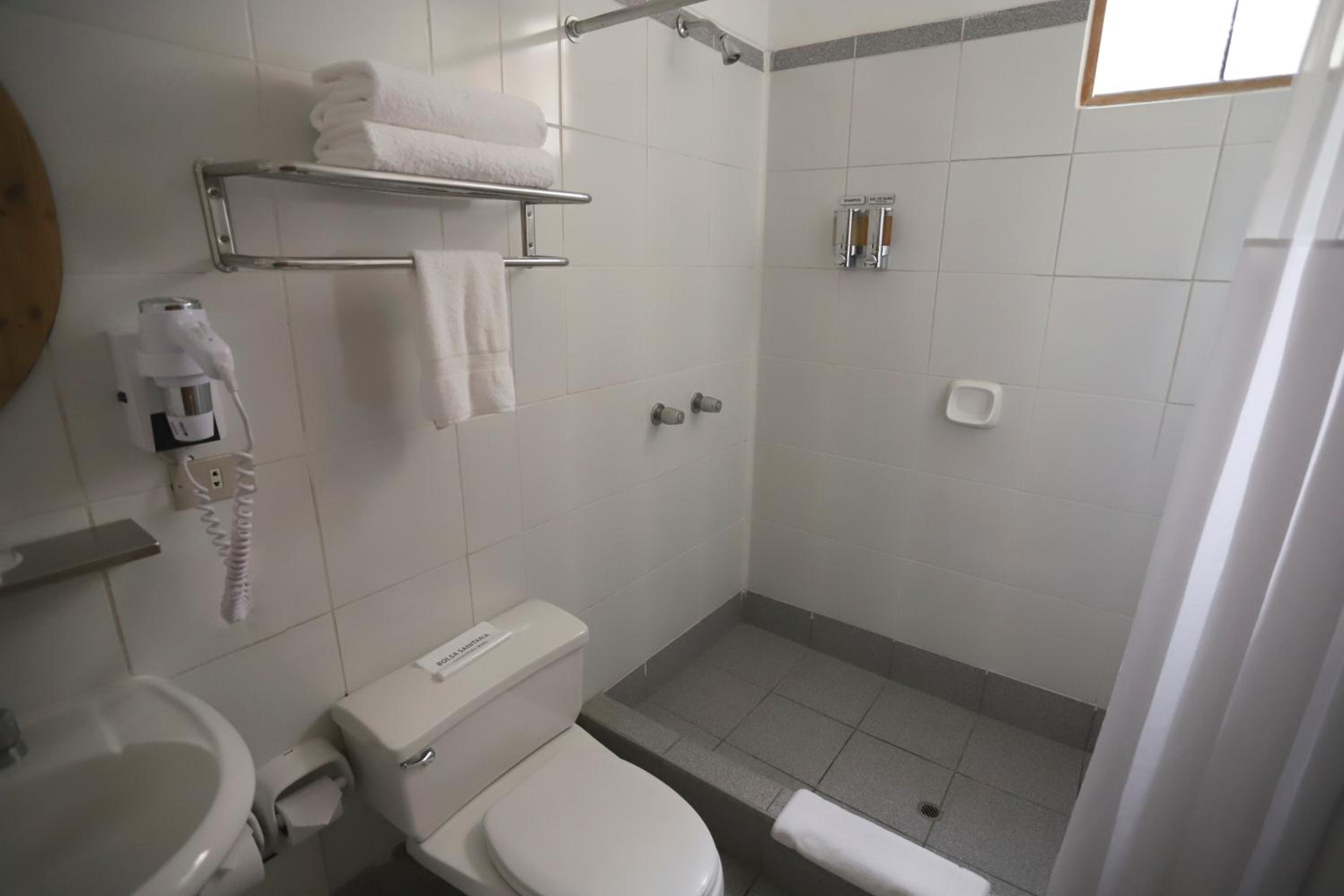 Triple Room - Photo 2