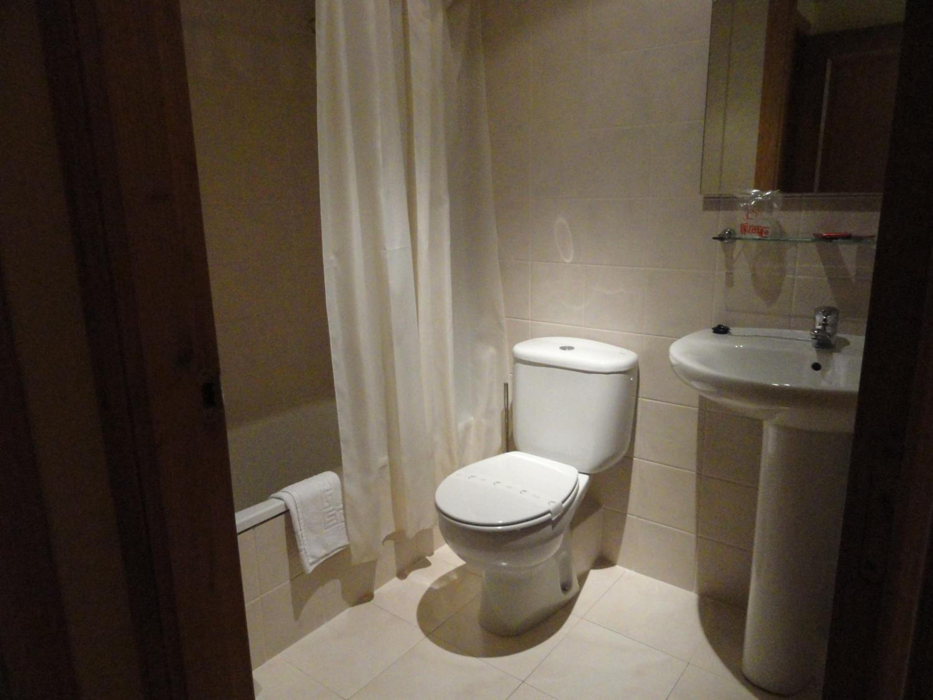 Budget Double Room  without view - Photo 4