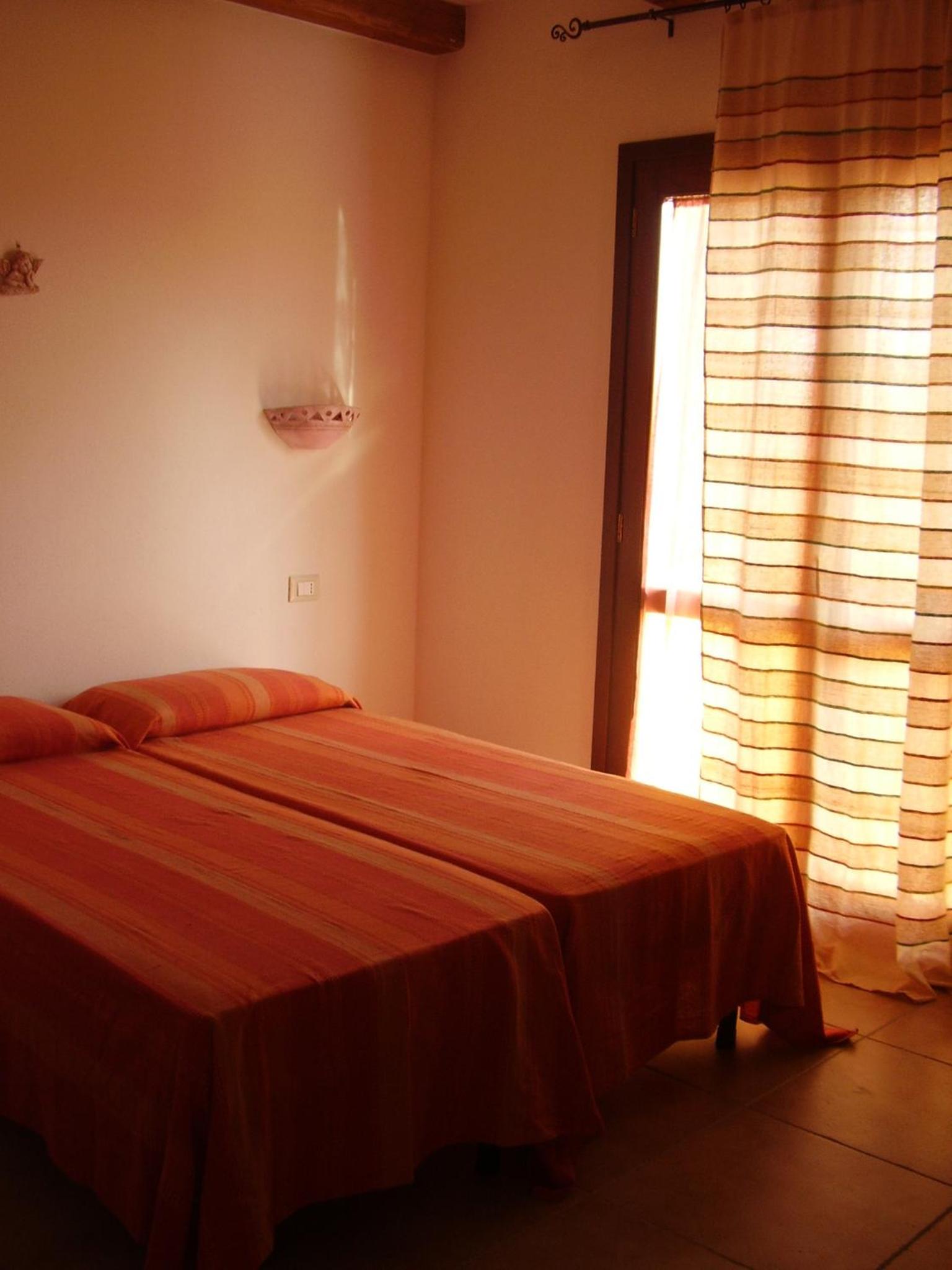 Two Connecting Rooms with Terrace photo 1