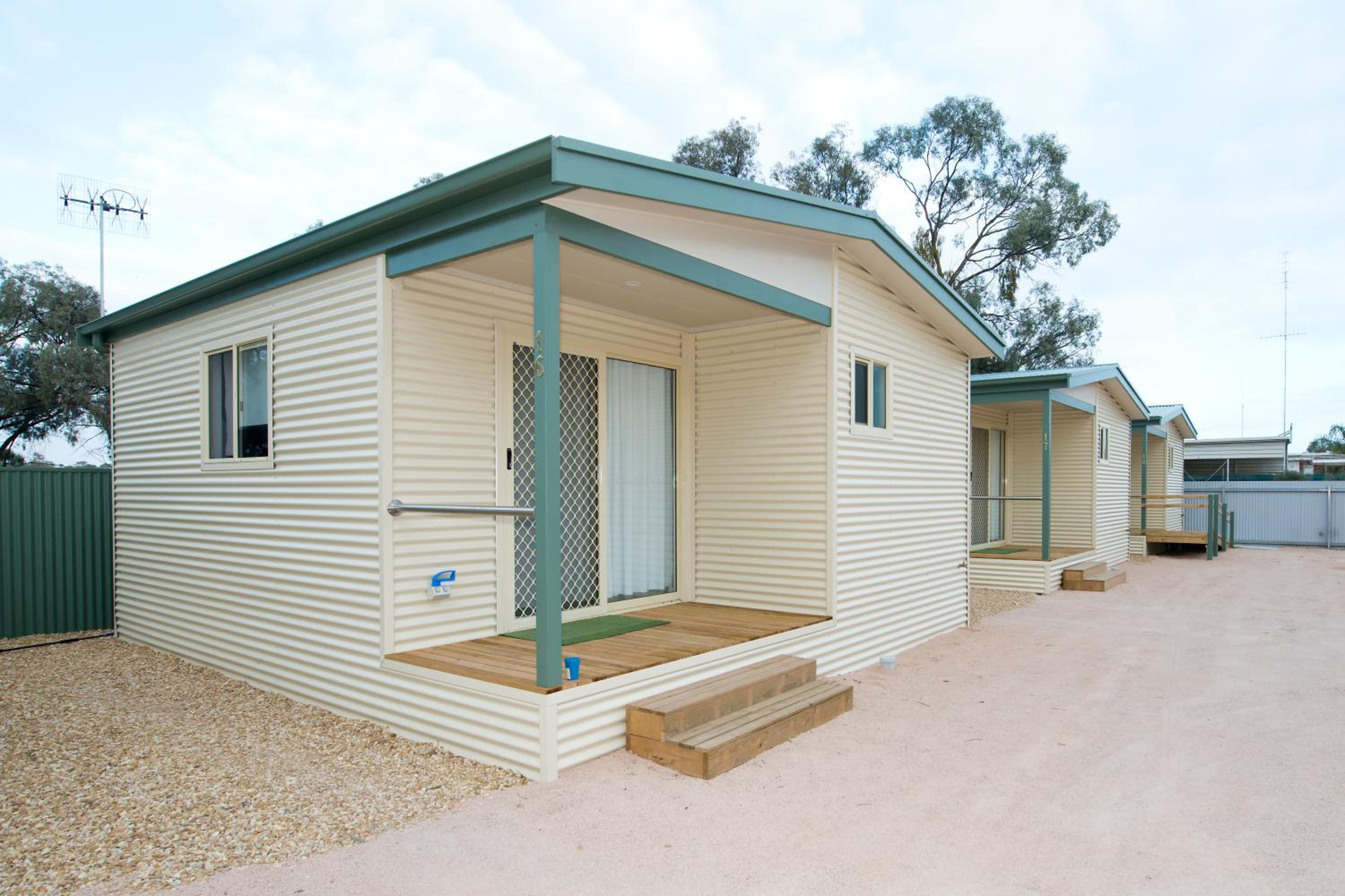 Standard Double or Twin Room - Photo 3