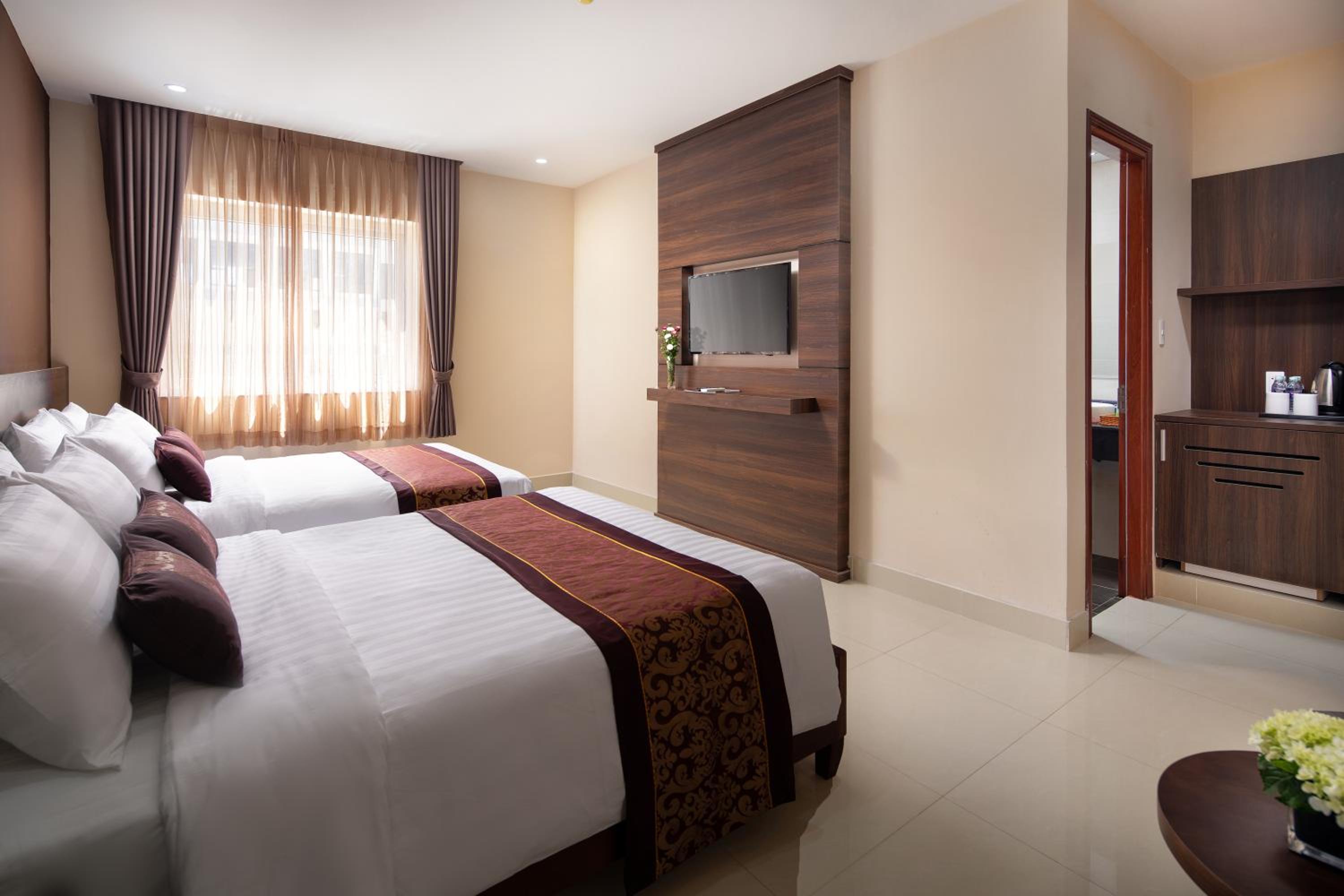 Deluxe Triple Room photo 3