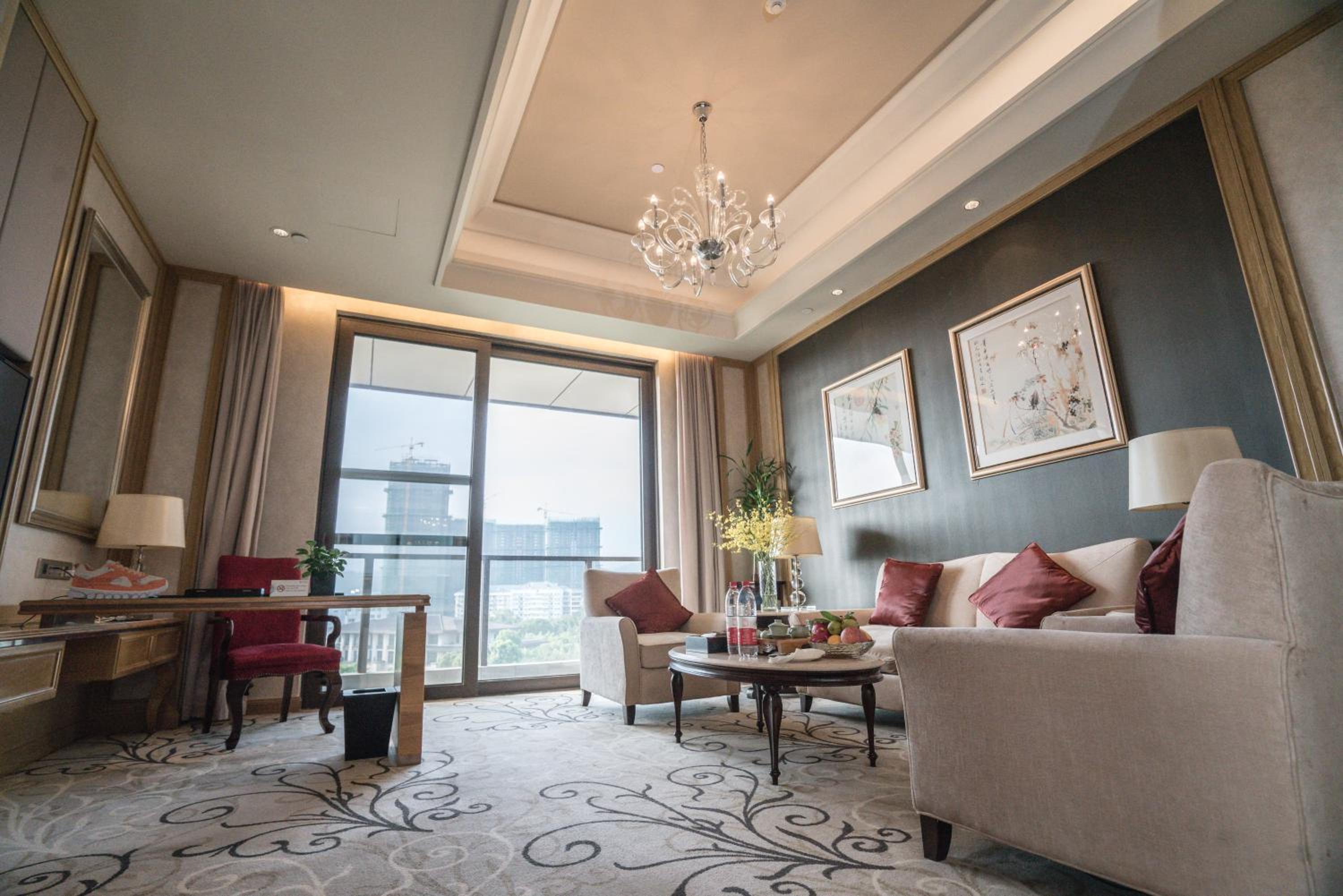 Superior Suite photo 3