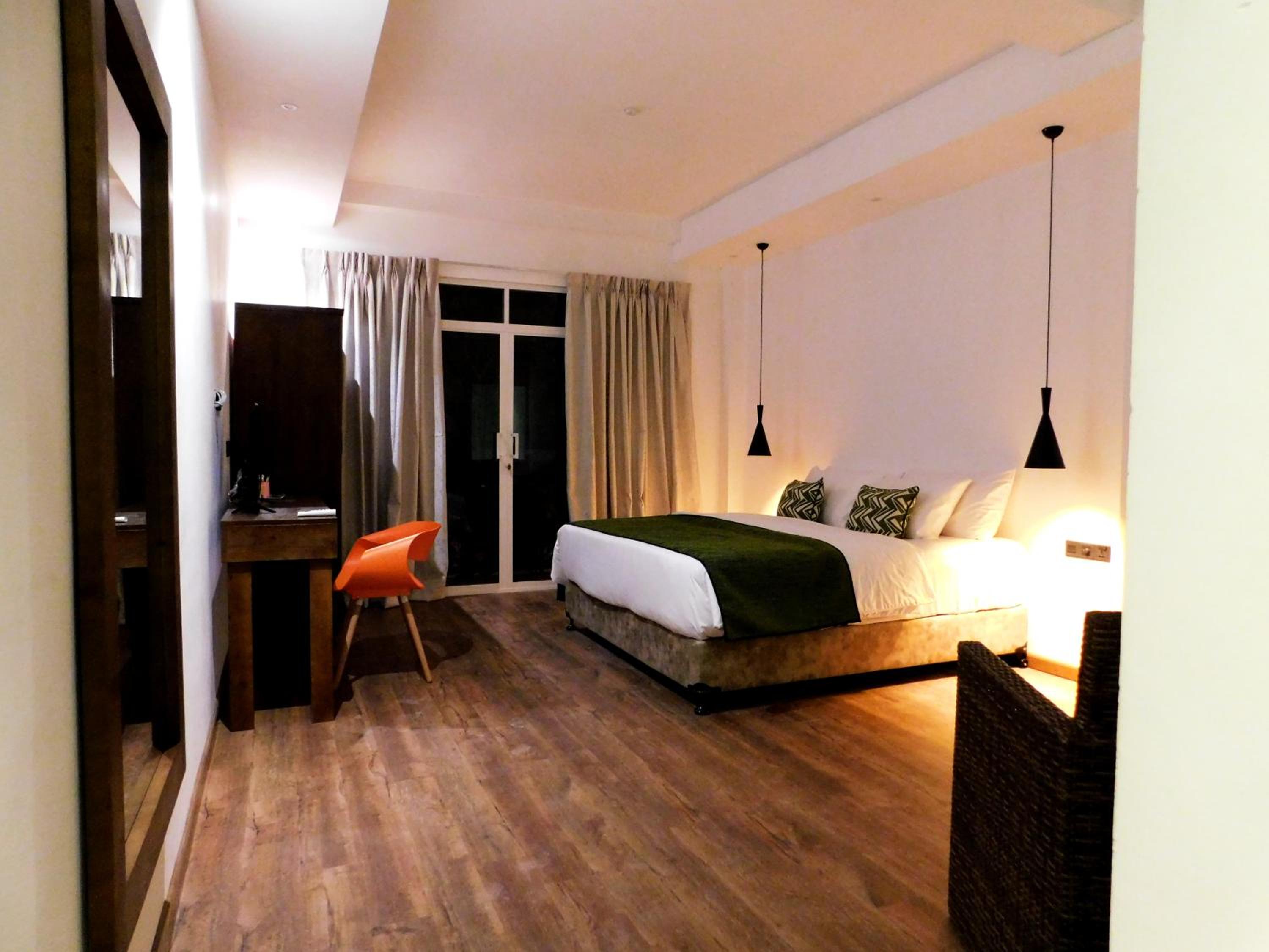 Deluxe Double Room with Balcony photo 2