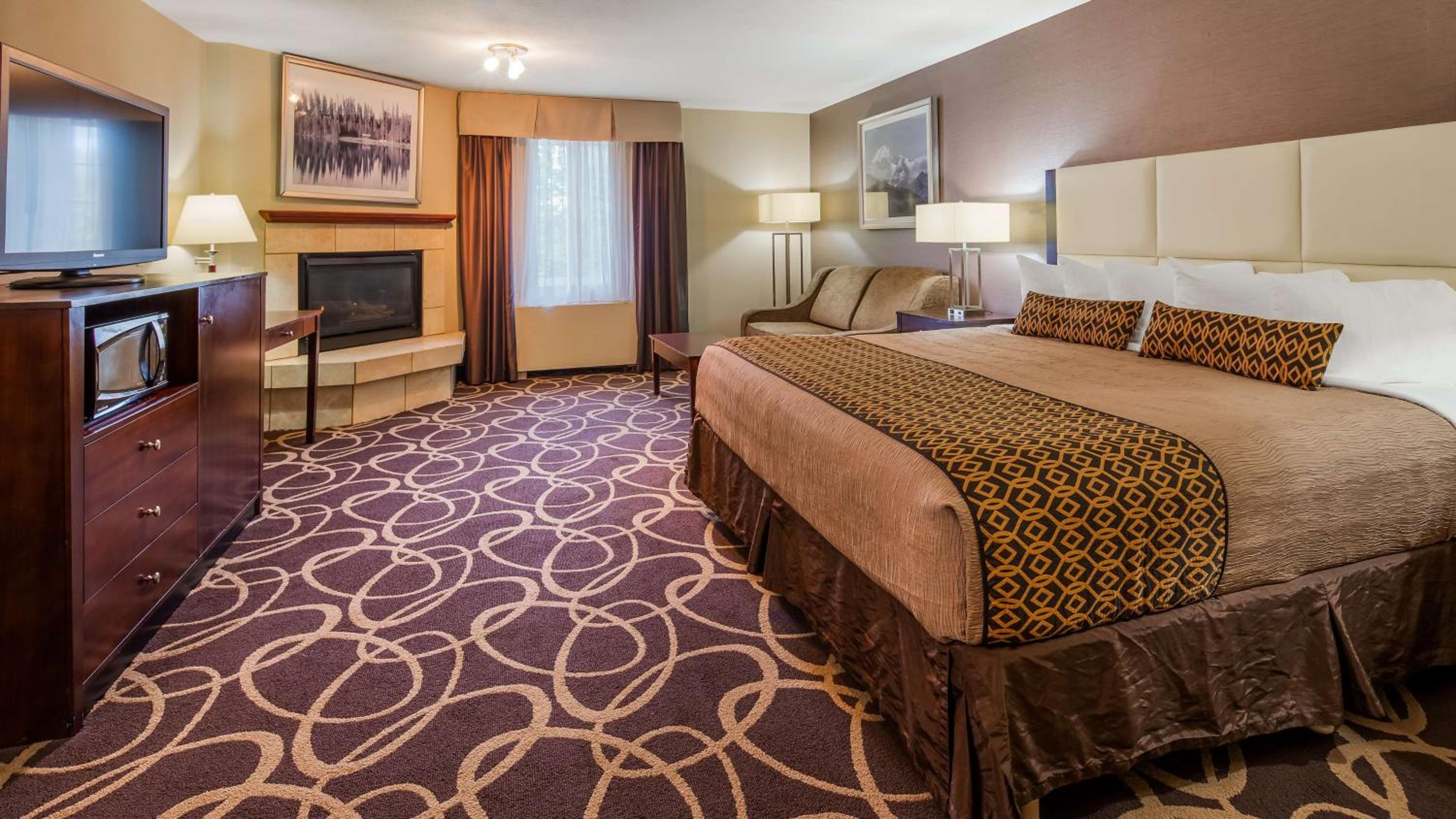 King Suite - Non-Smoking - Photo 2