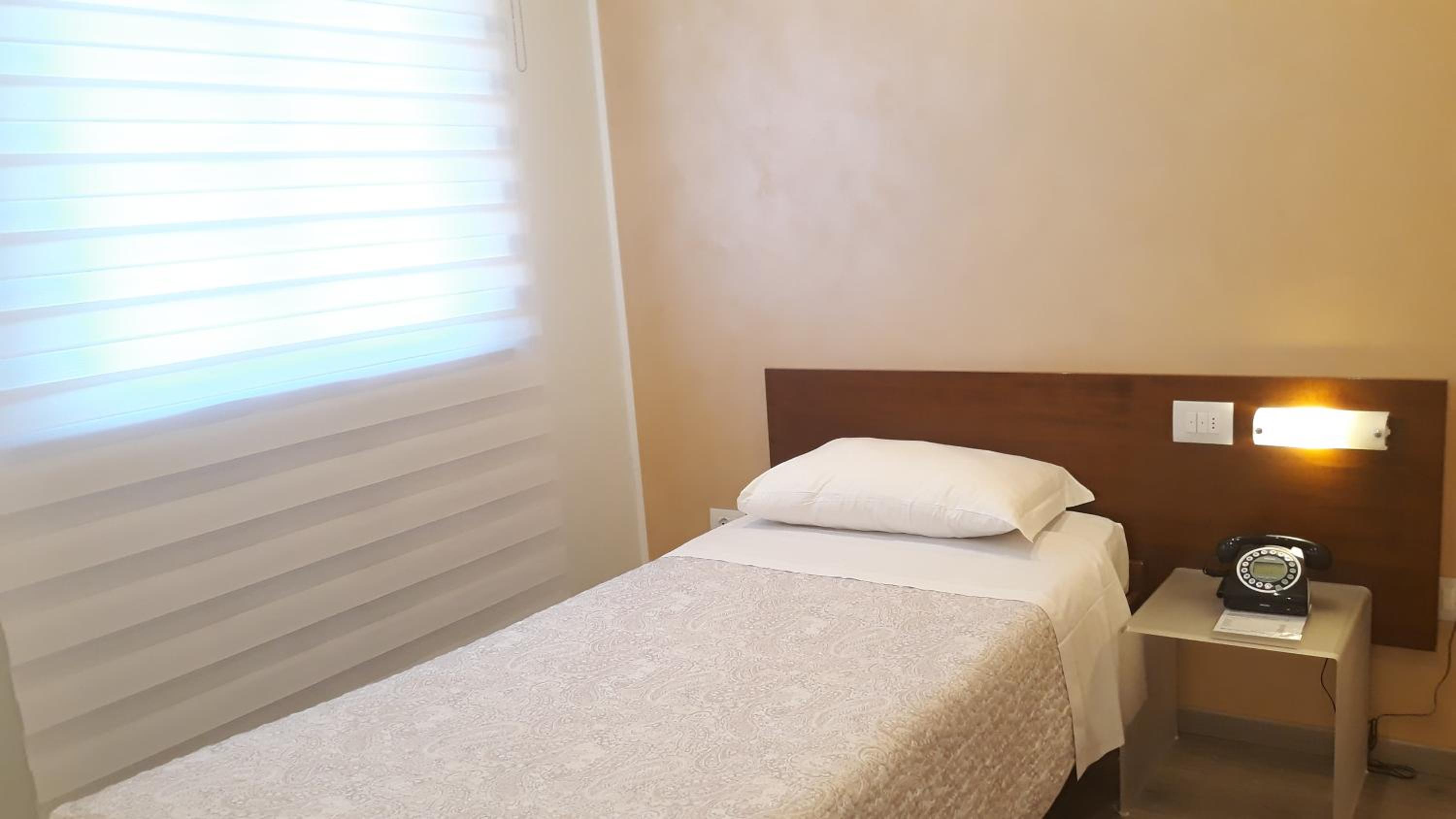 Single Room photo 1