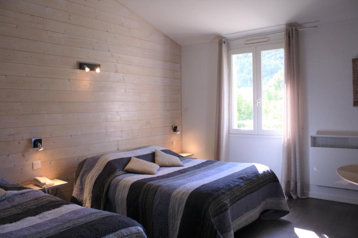 Studio with Kitchenette - 1 Double Bed + 1 Single Bed photo 2