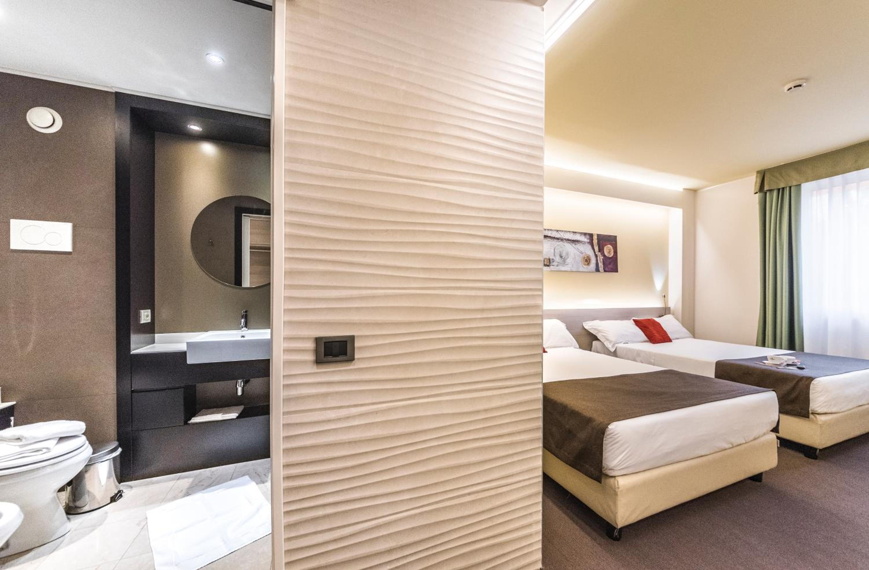 Superior Double or Twin Room - Photo 6
