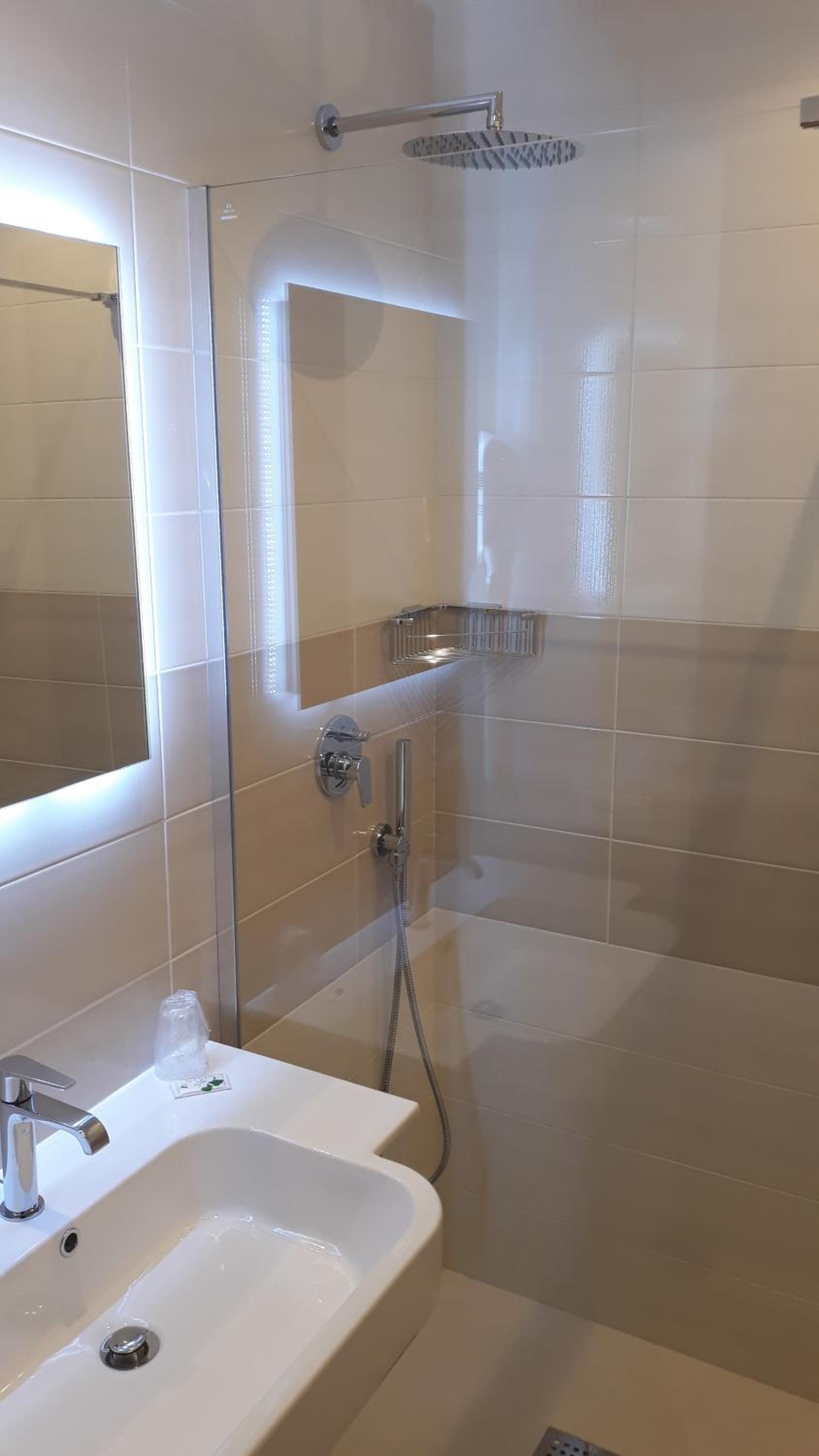Single Room photo 3