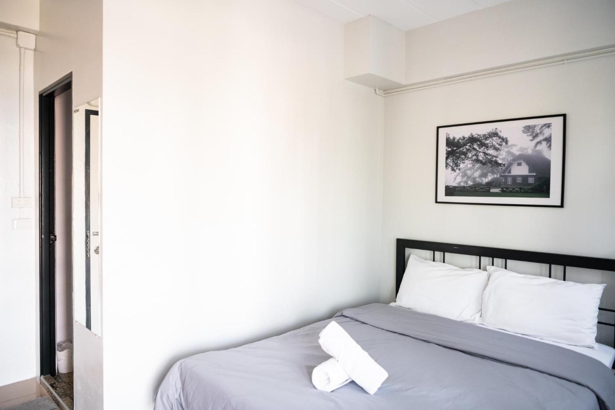 Queen Room - Photo 5