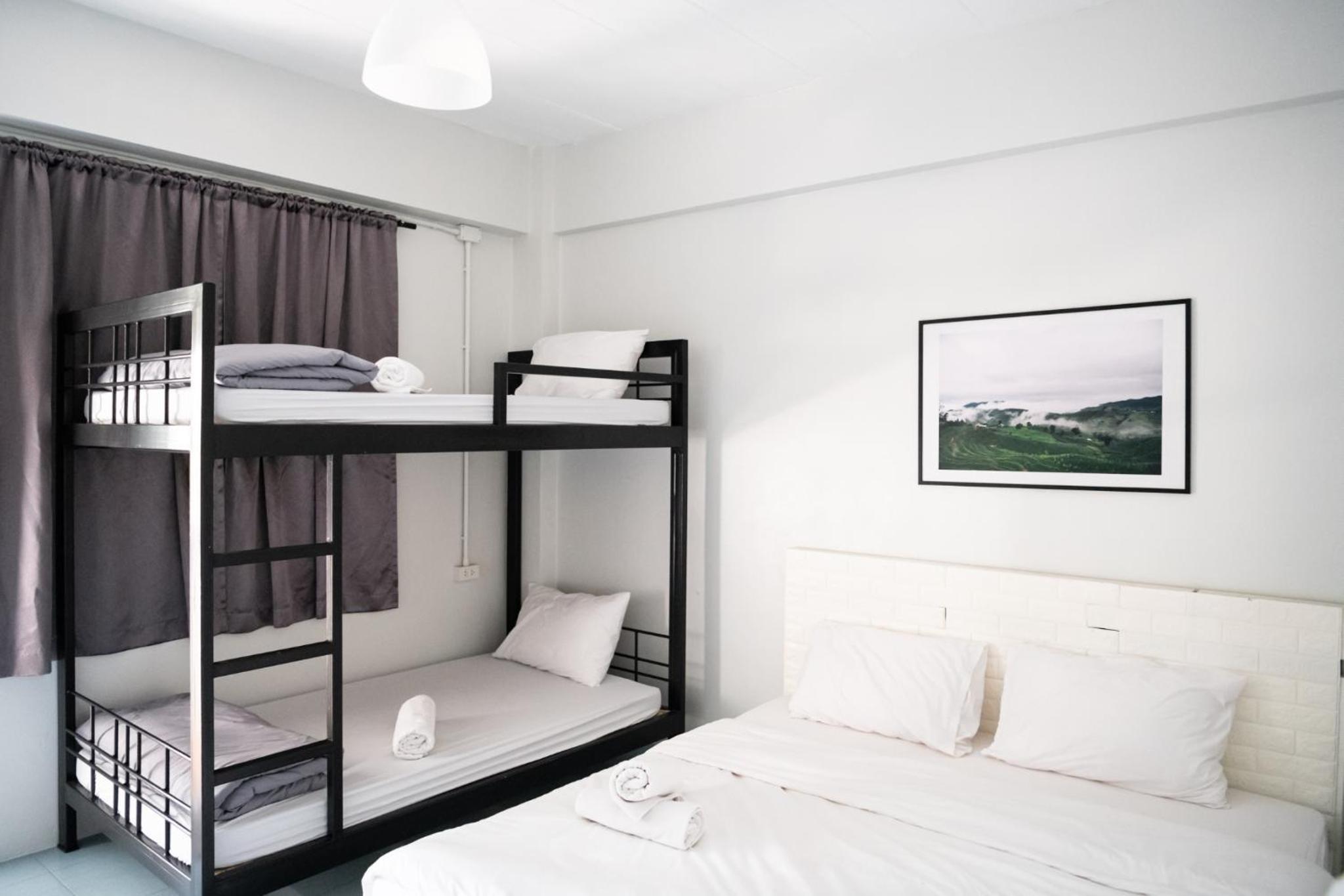 Standard Quadruple Room - Photo 3