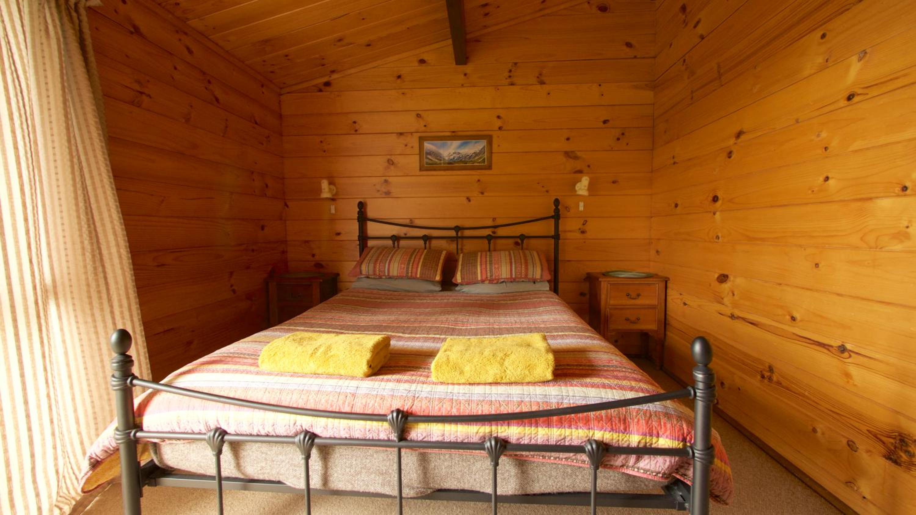 Four-Bedroom House - Photo 31