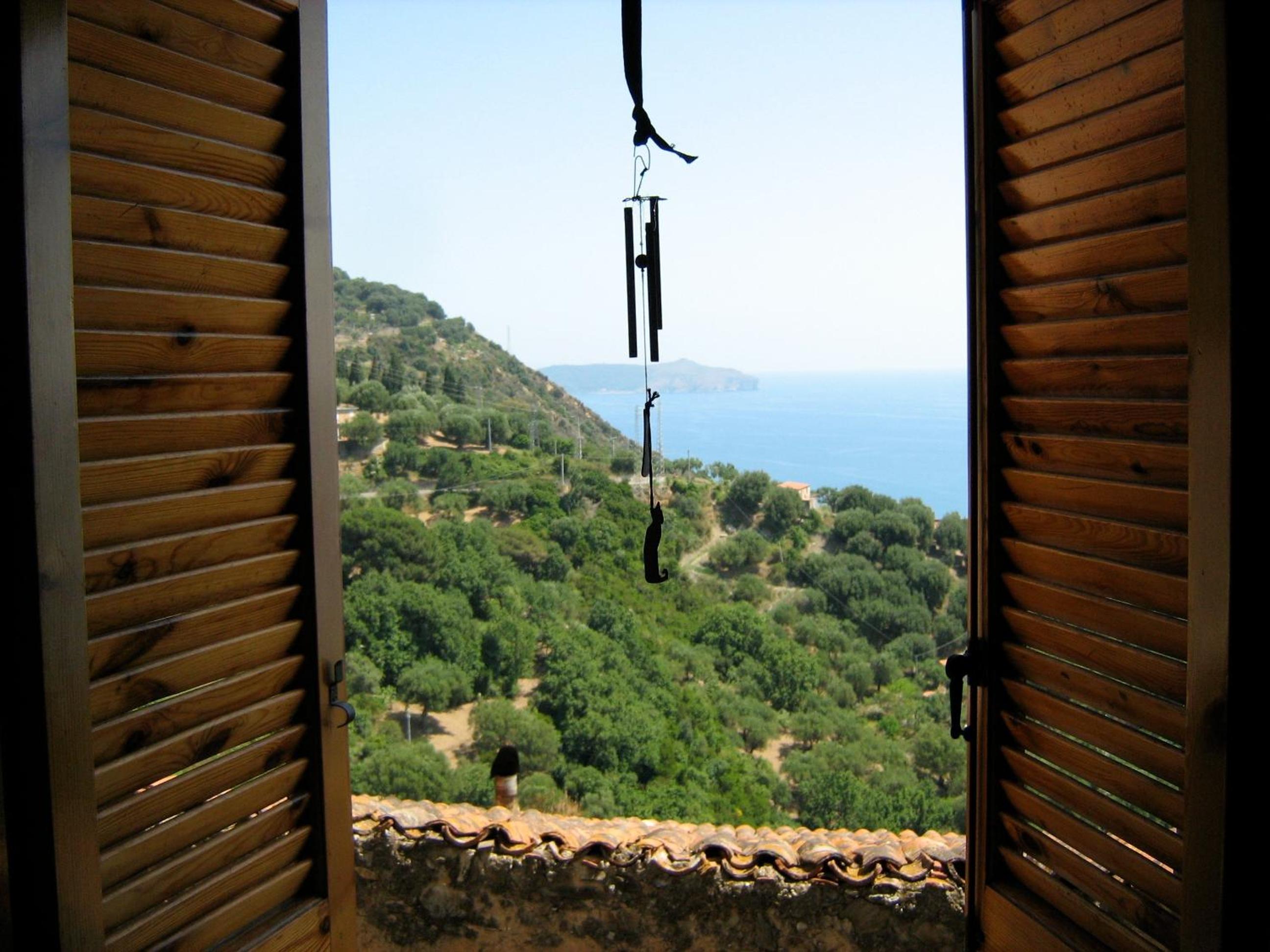 Single Room with Sea View - Separate Building photo 3