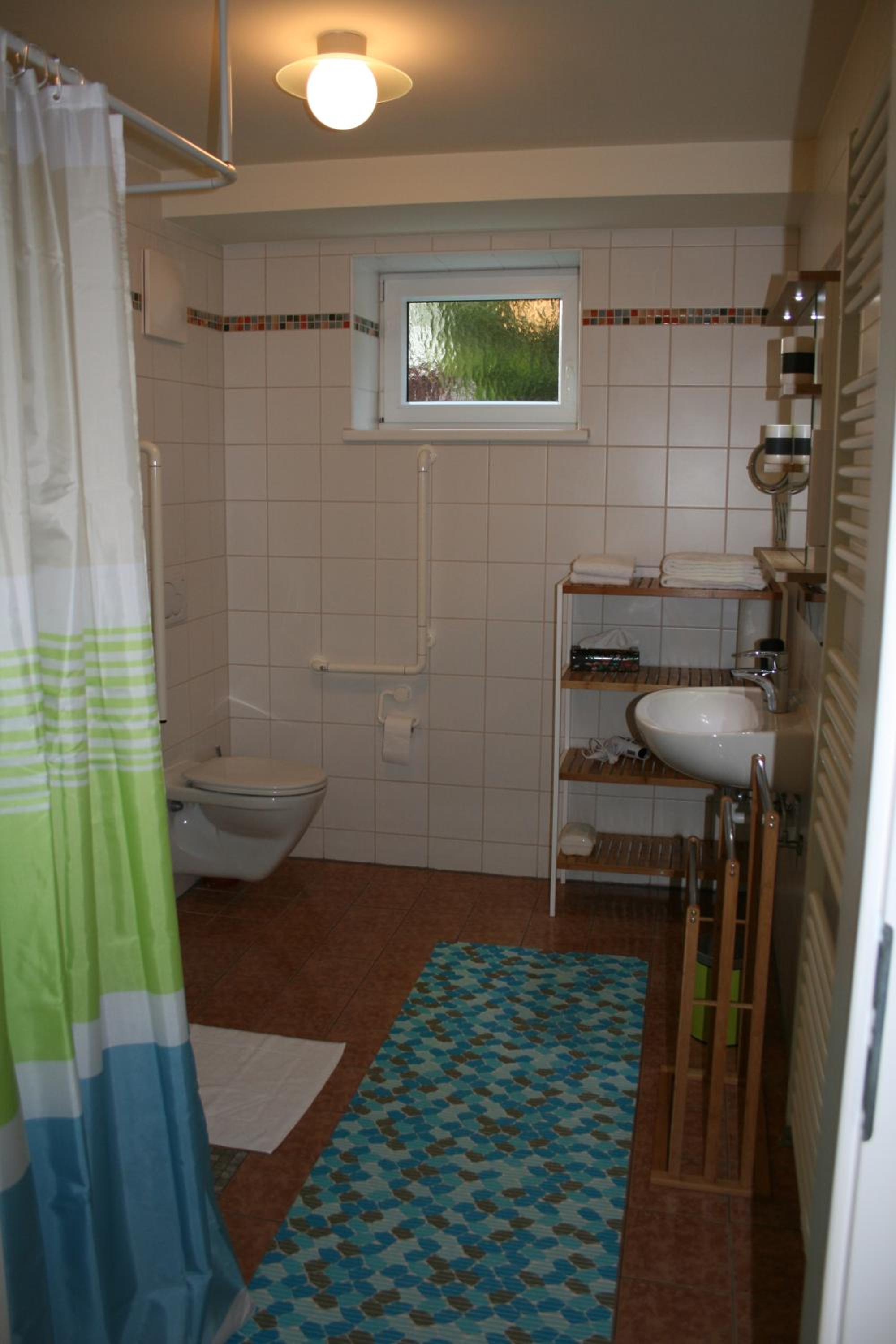 Deluxe Double Room (2 Adults + 1 Child) photo 1