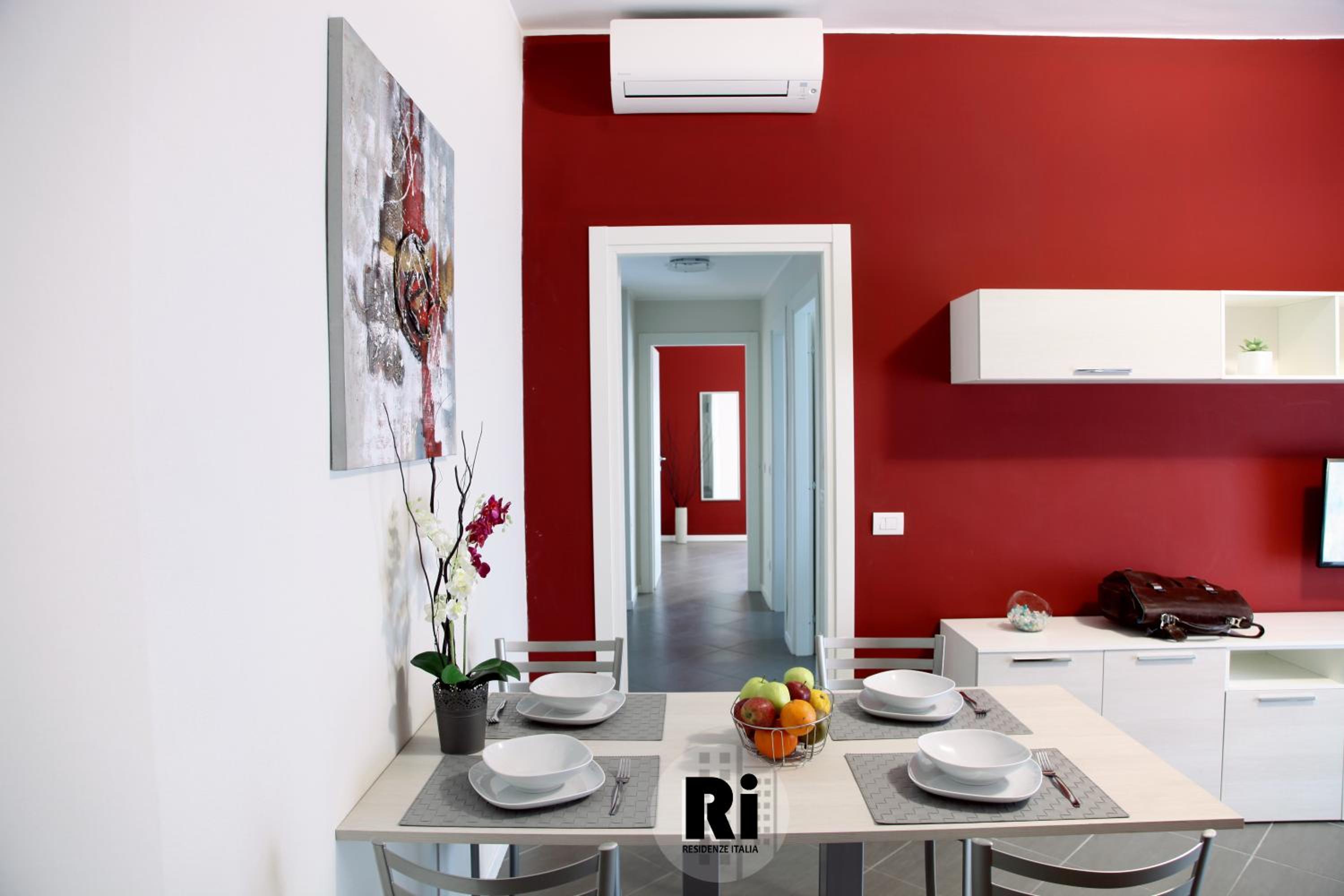 Apartment photo 2