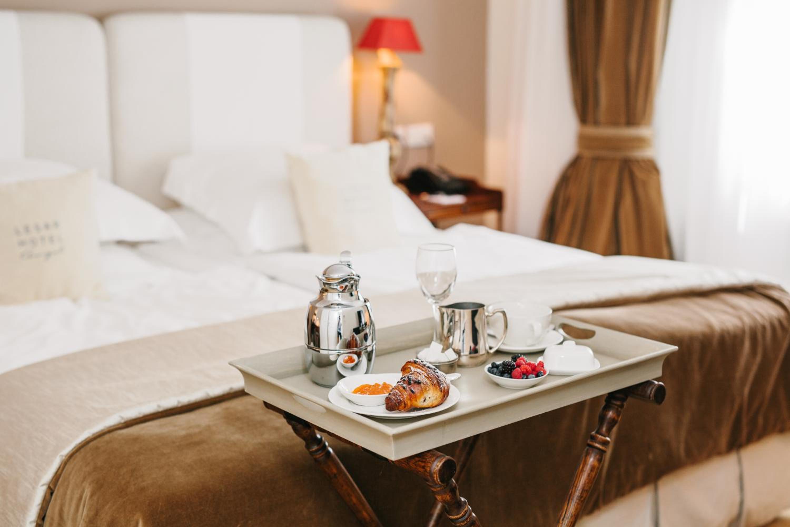 Classic Double or Twin Room - Photo 10