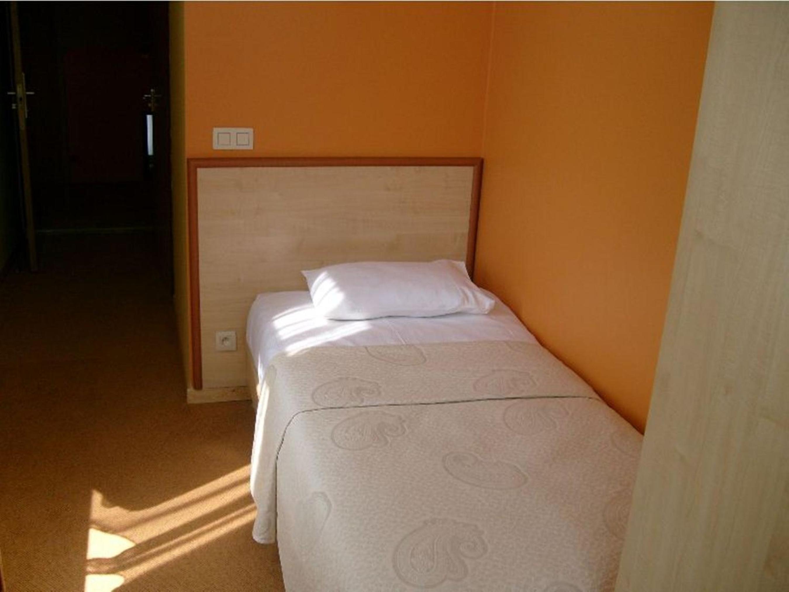 Single Room photo 3