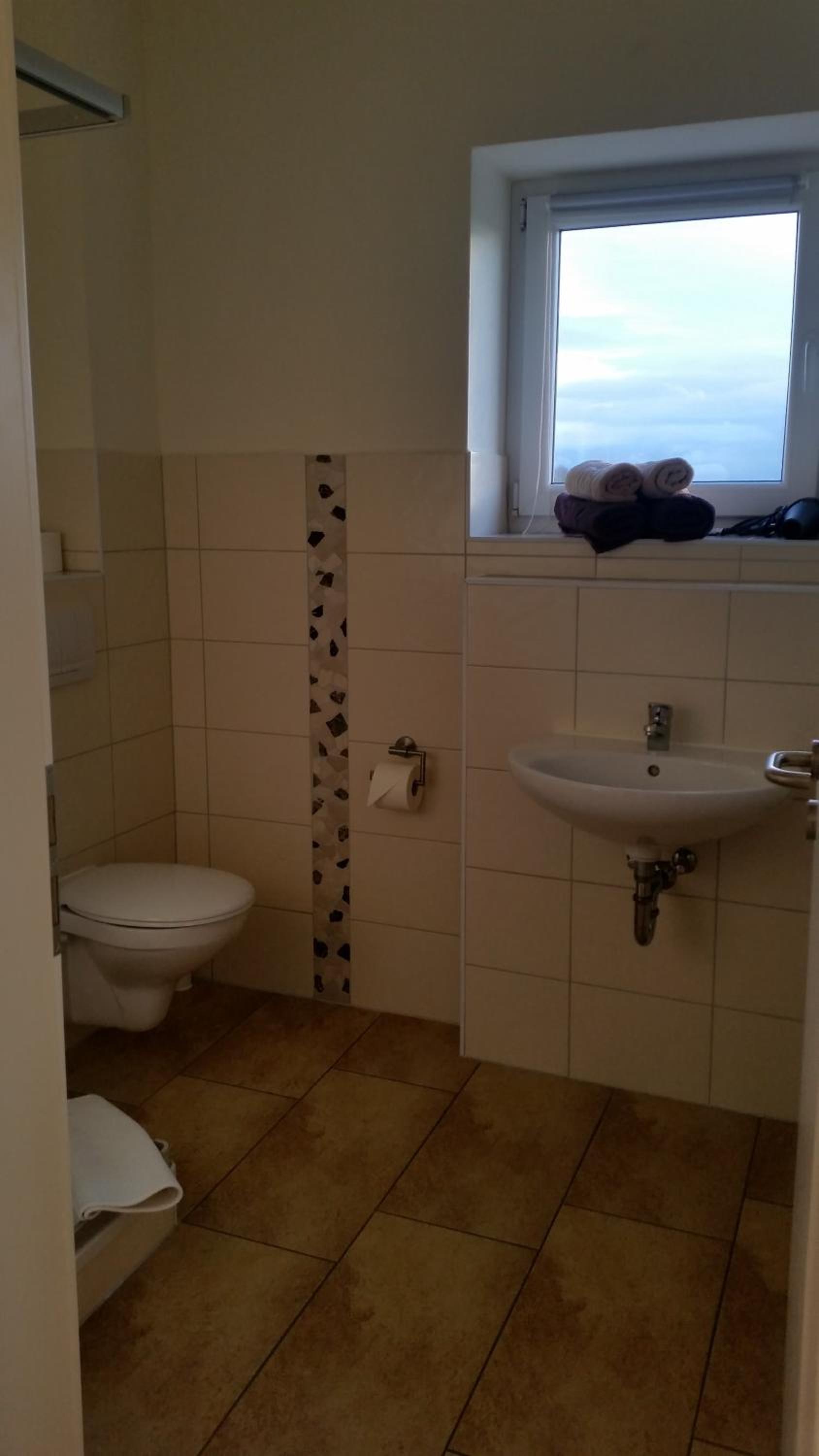 Deluxe Room - Photo 5