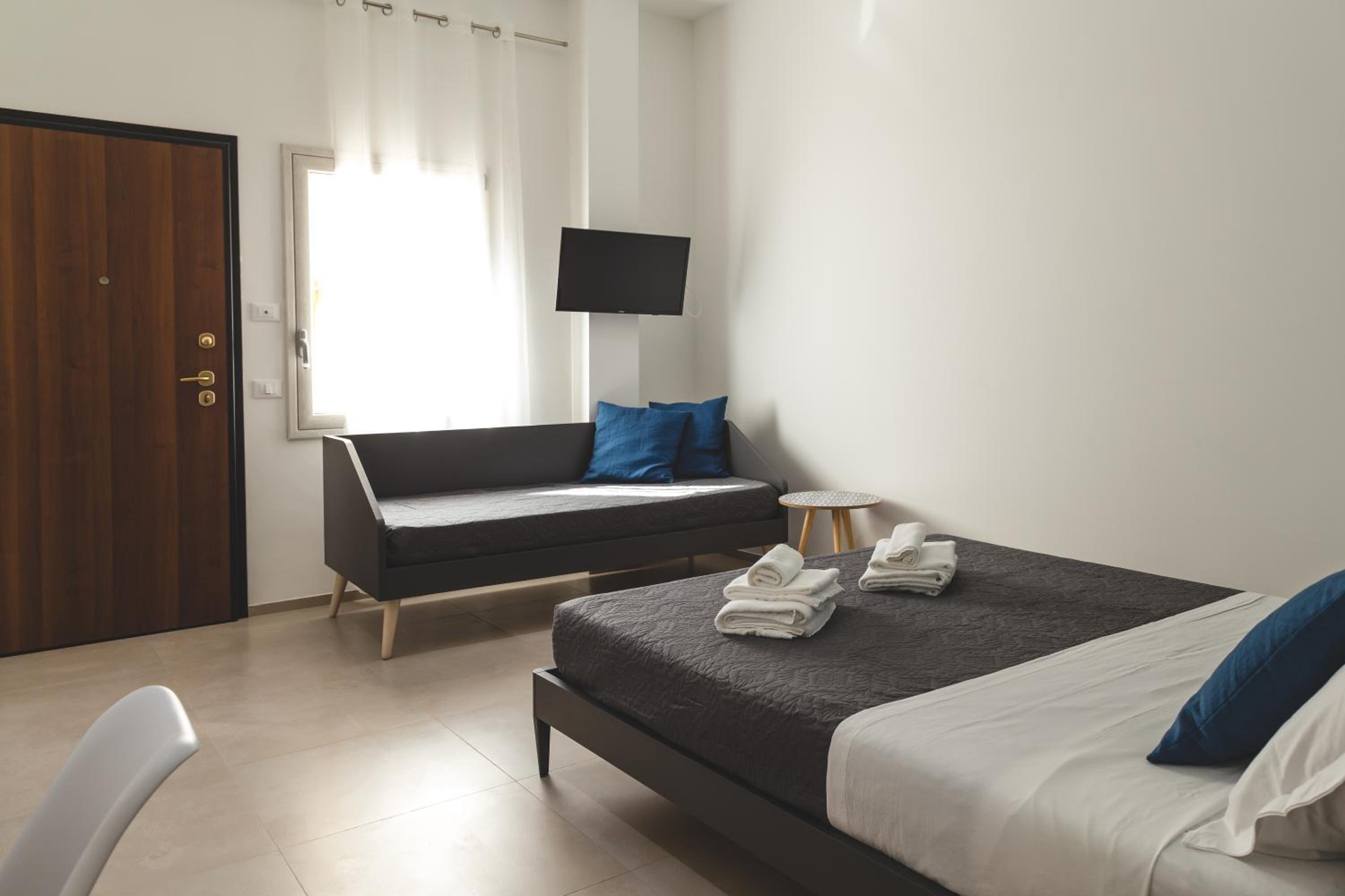 Basic Triple Room - Annex photo 2