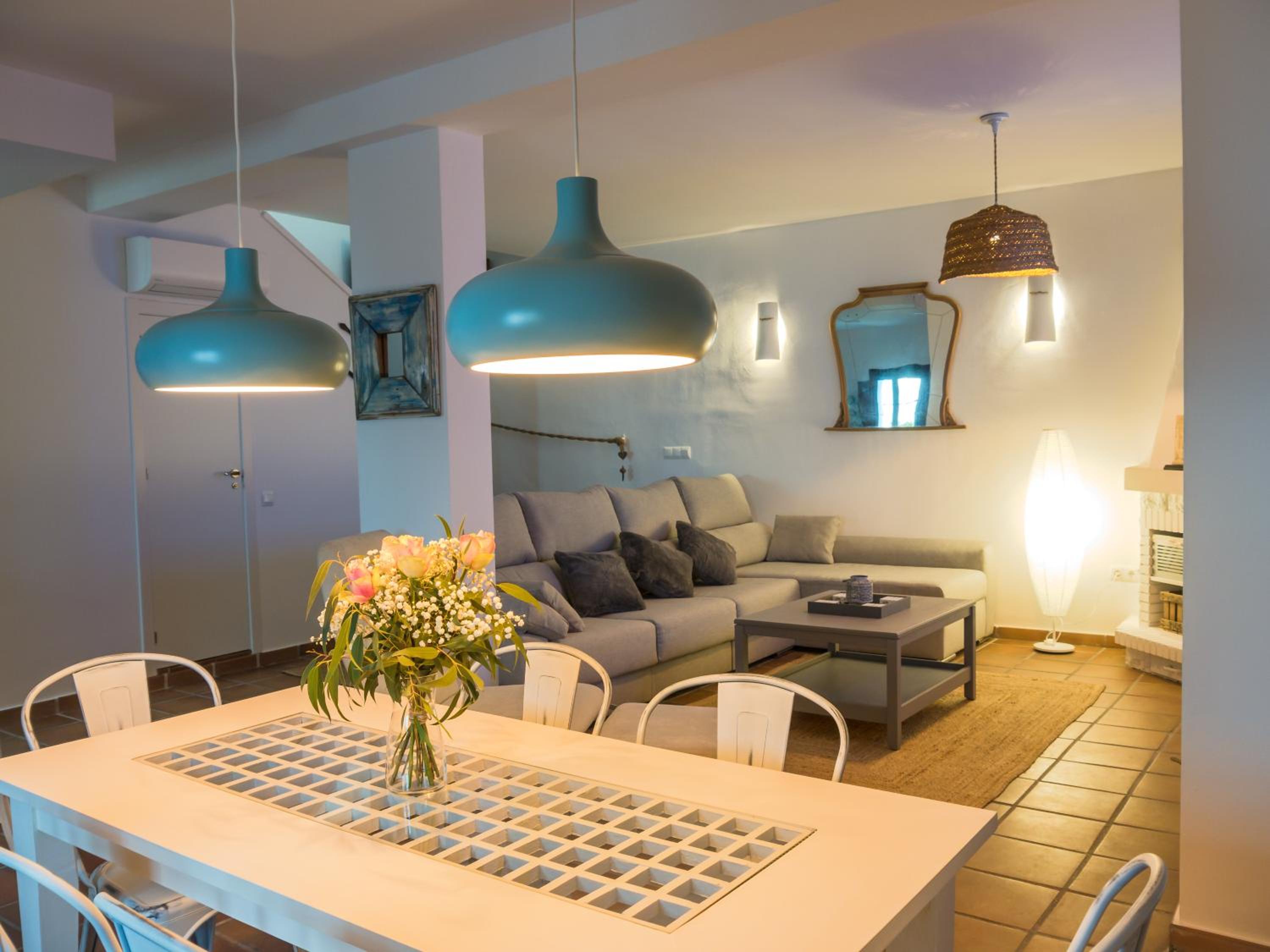 Three-Bedroom House - Photo 9