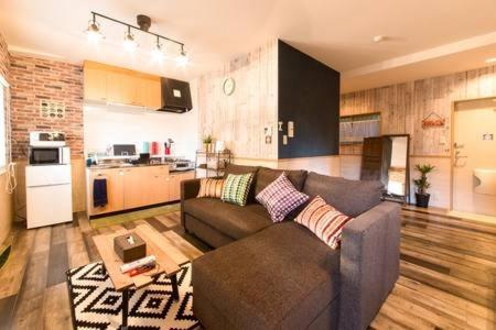 One-Bedroom Apartment - Photo 12