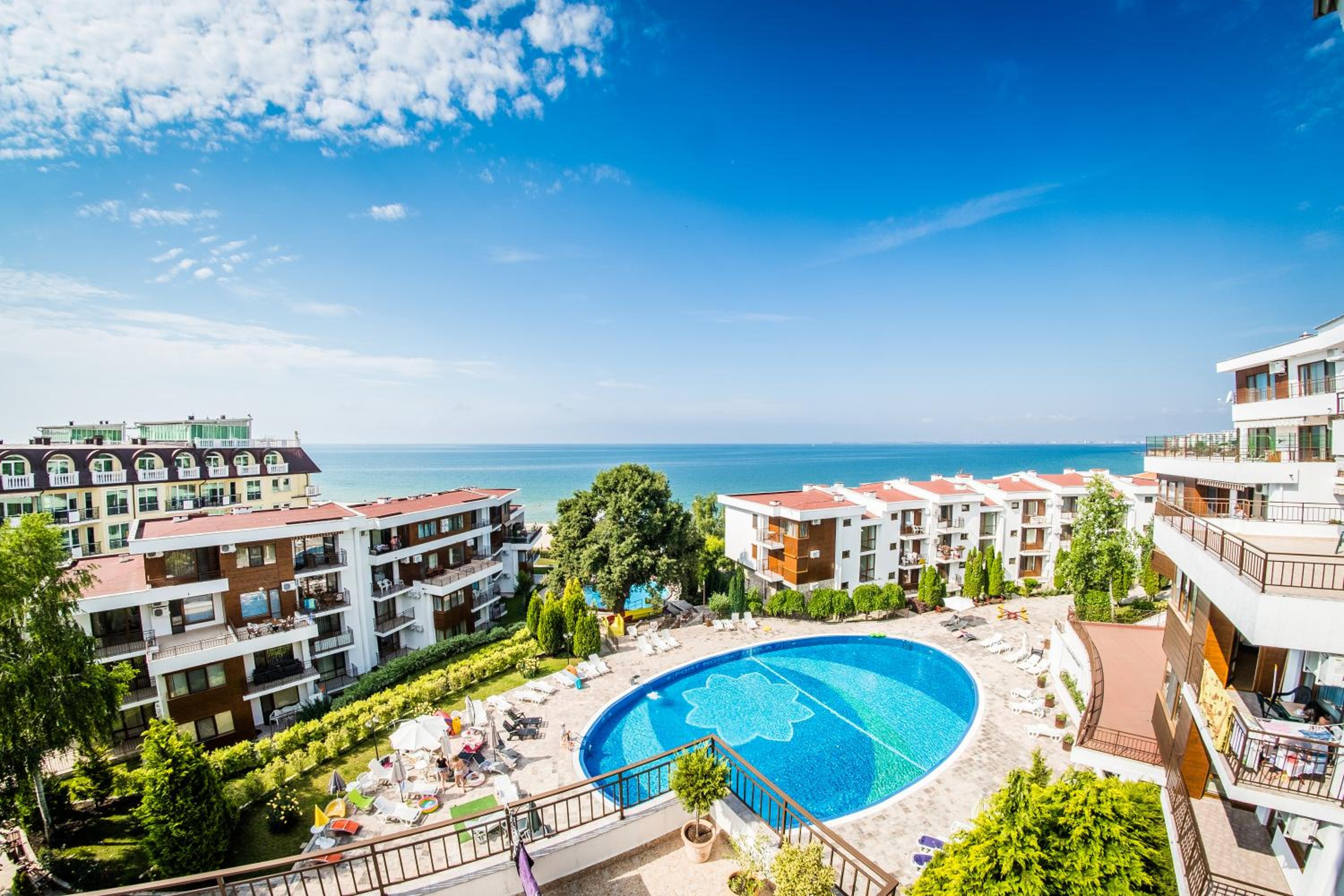 One-Bedroom Apartment with Balcony (4 Adults) photo 2