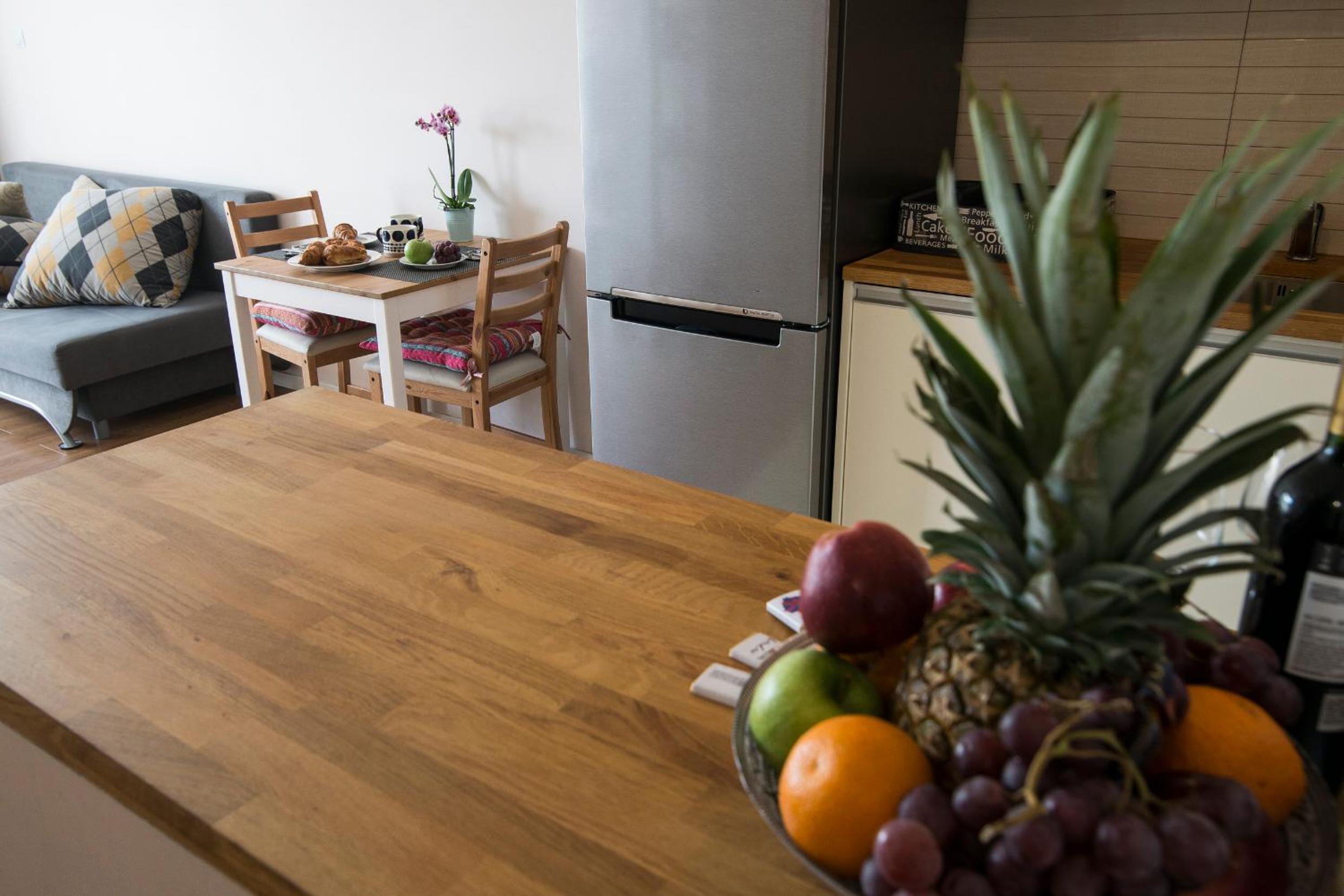 One-Bedroom Apartment - Photo 6
