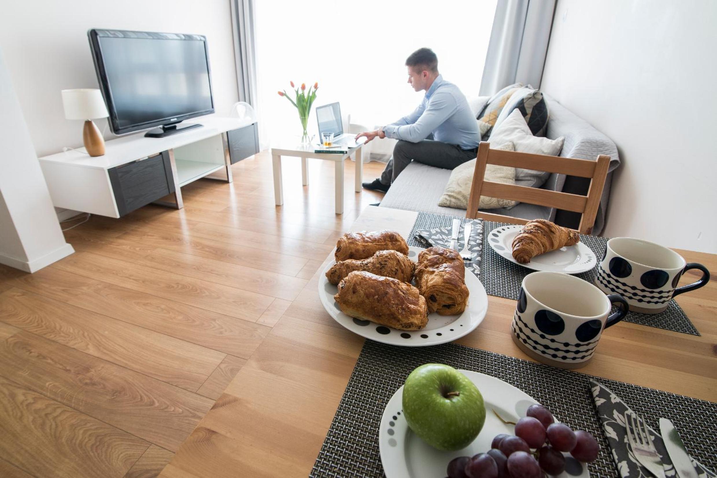 One-Bedroom Apartment - Photo 19