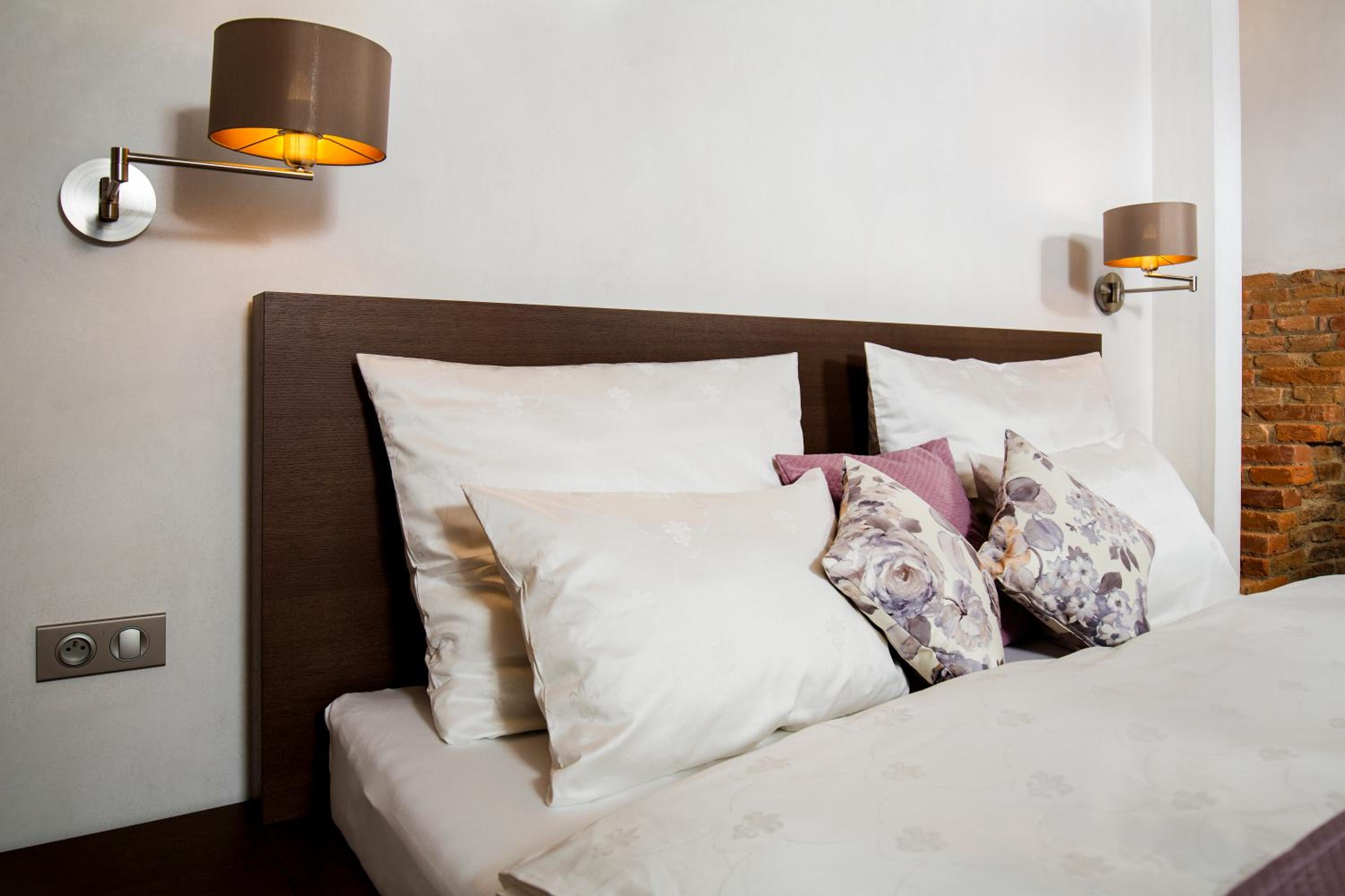 Large Double Room photo 3