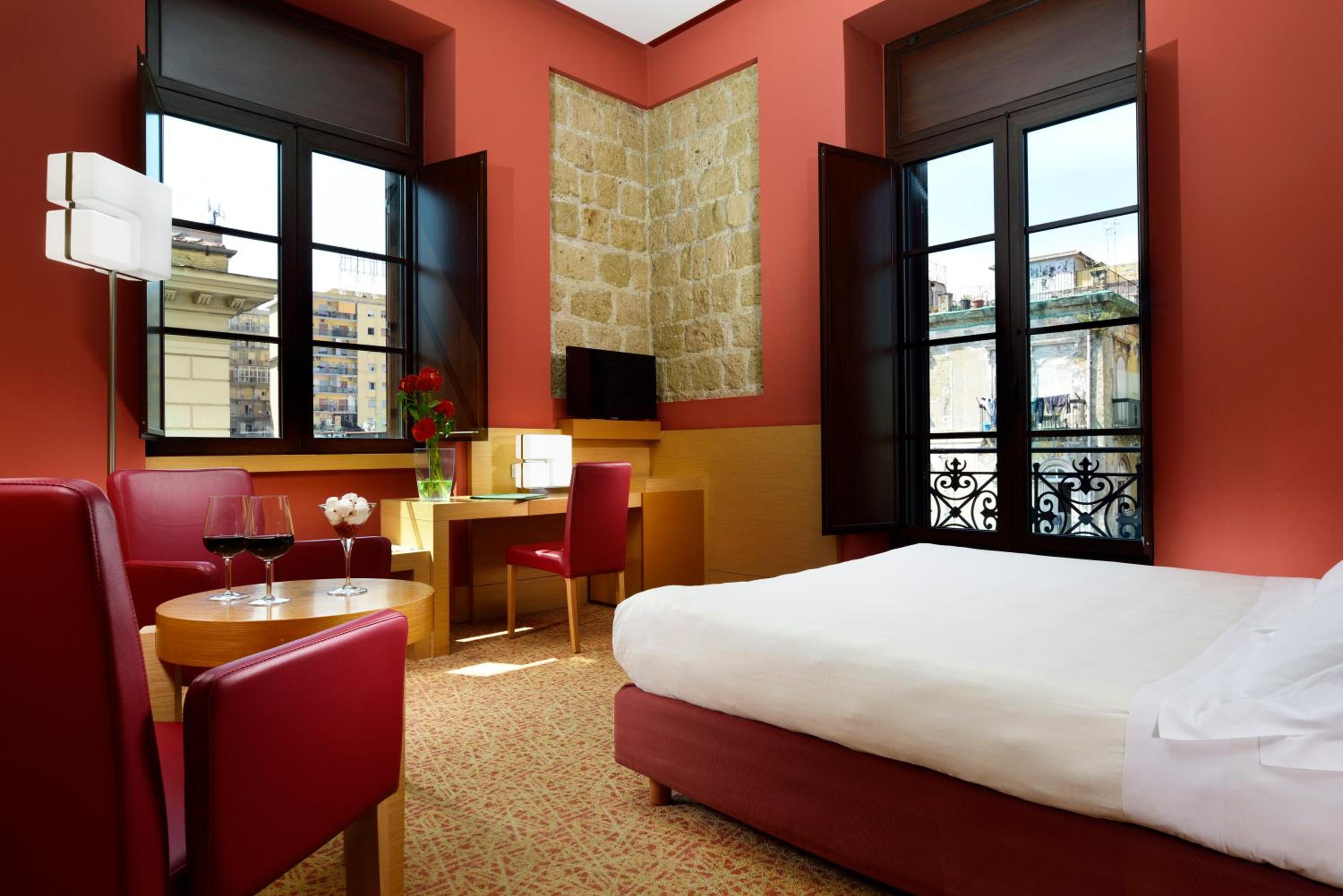 Executive Double Room - Photo 1