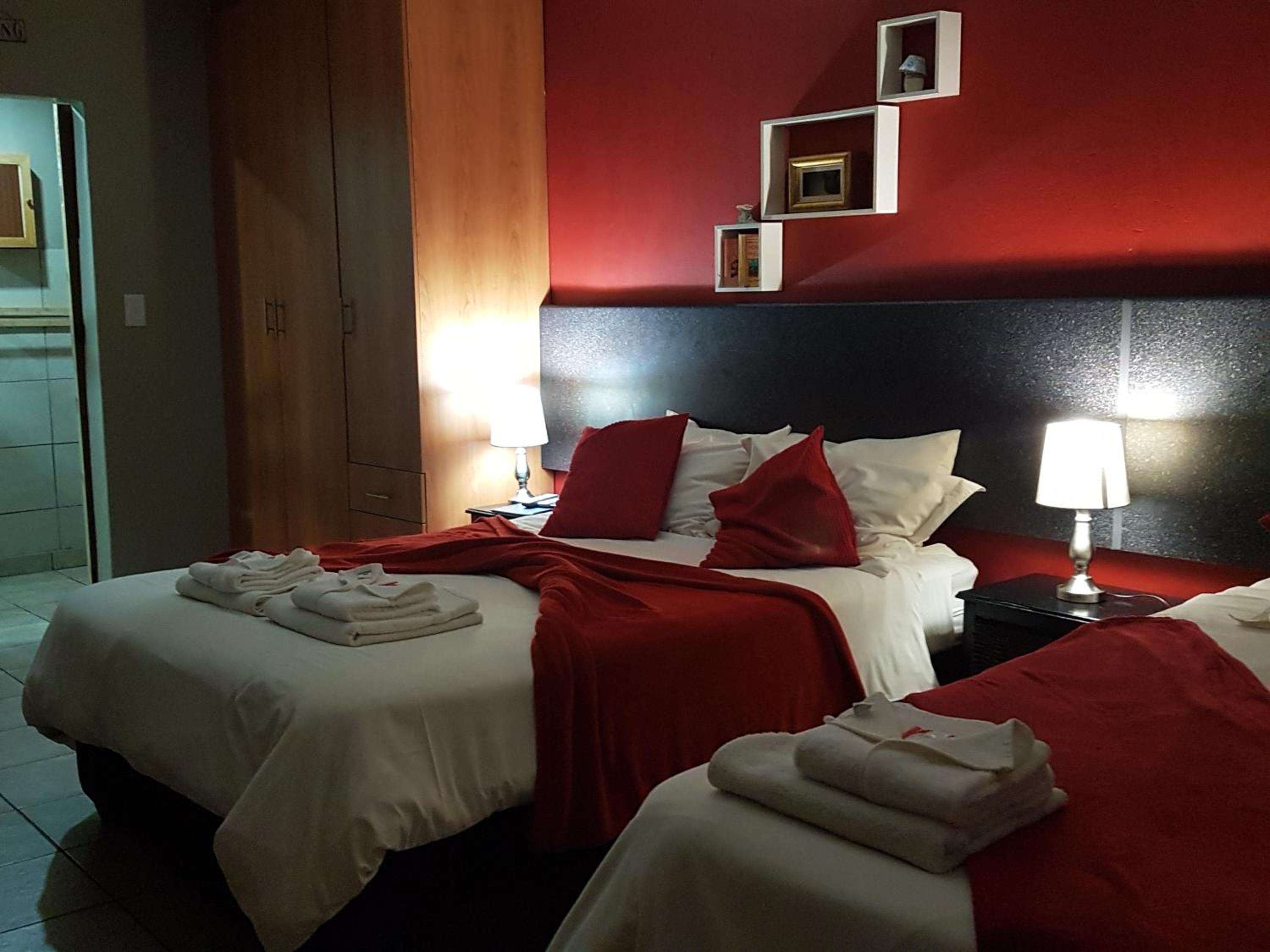 Standard Triple Room - Photo 2