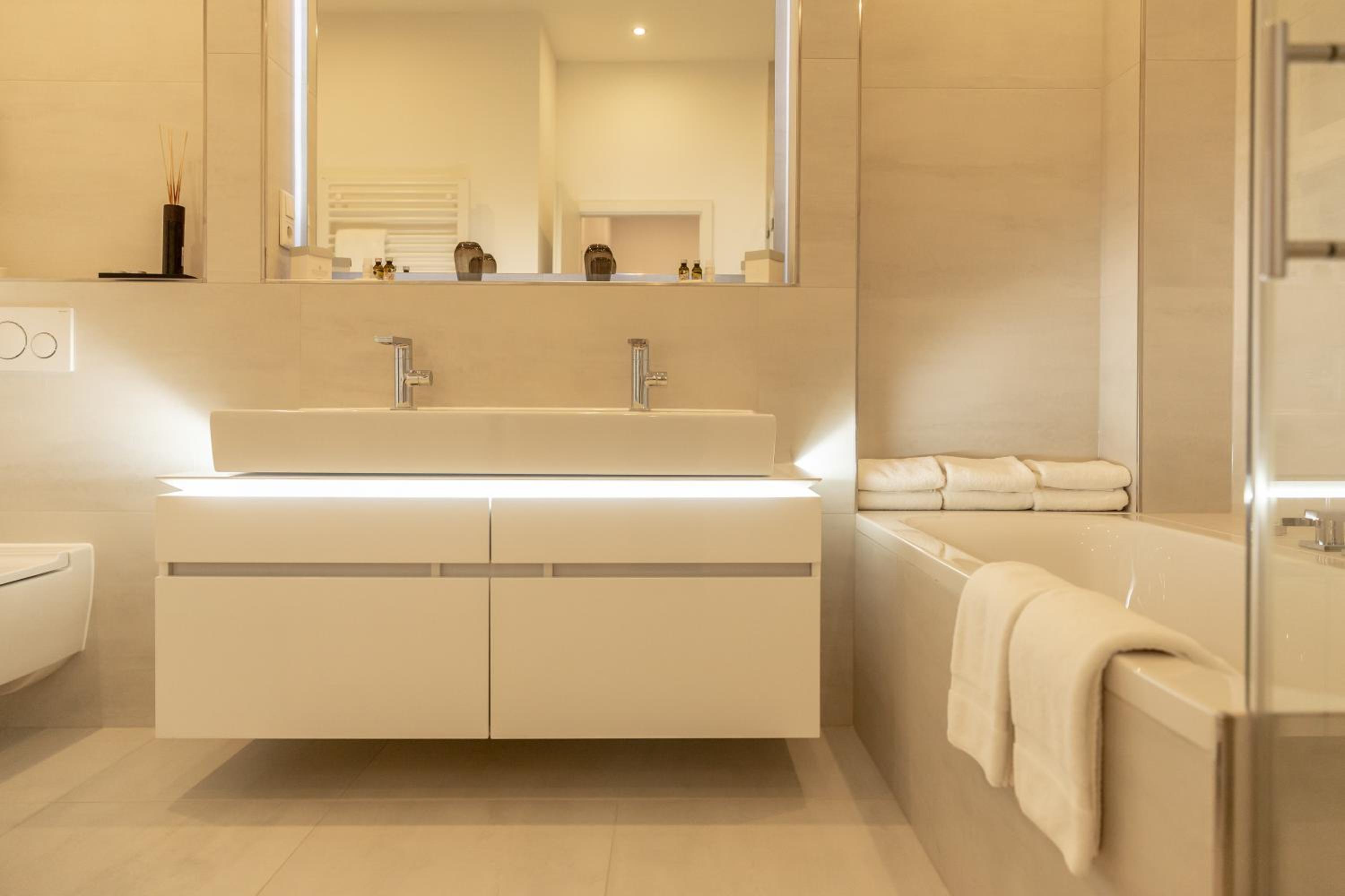 Suite - Photo 6