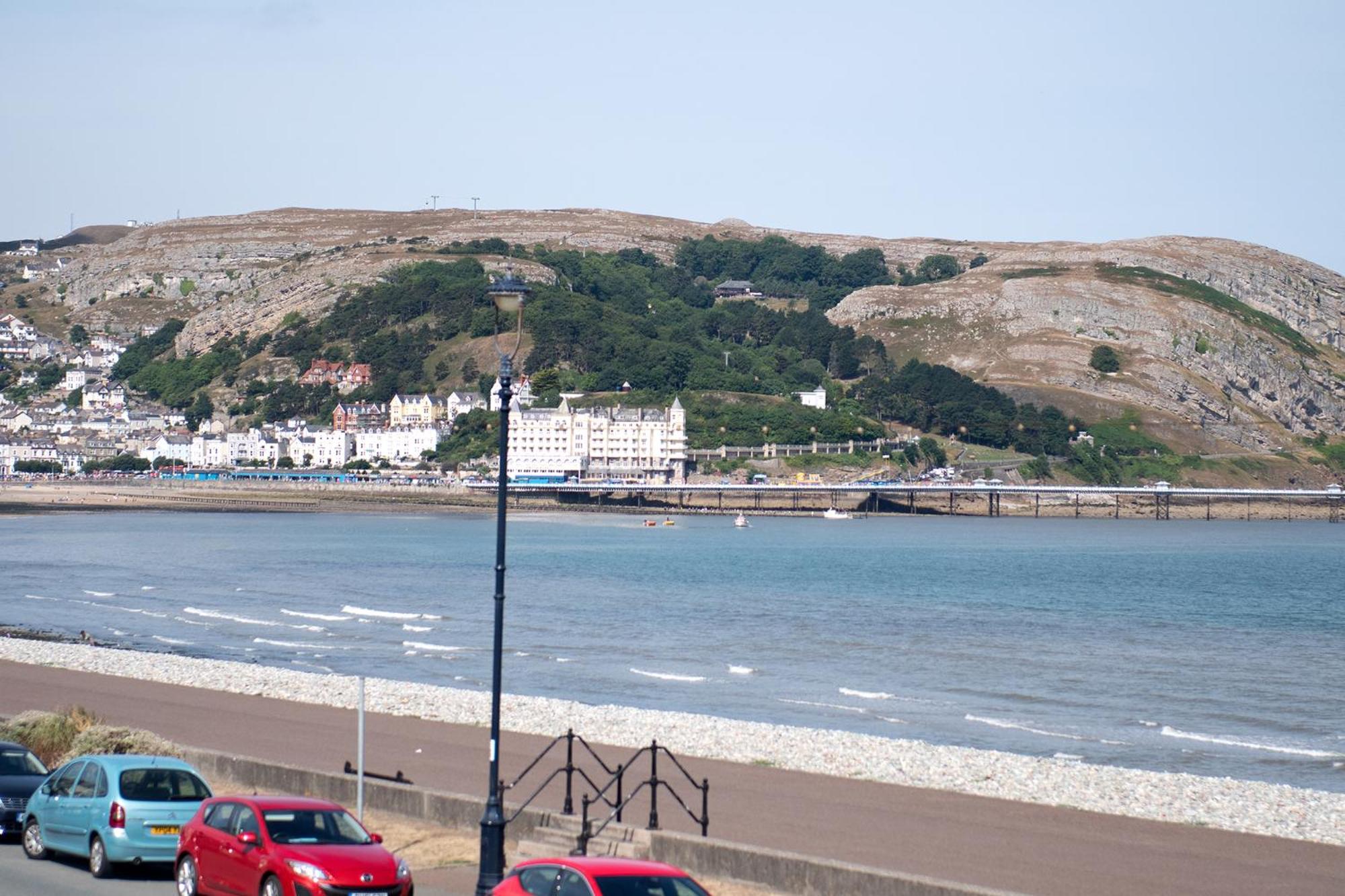 Superior Double Room with Sea View - Photo 11