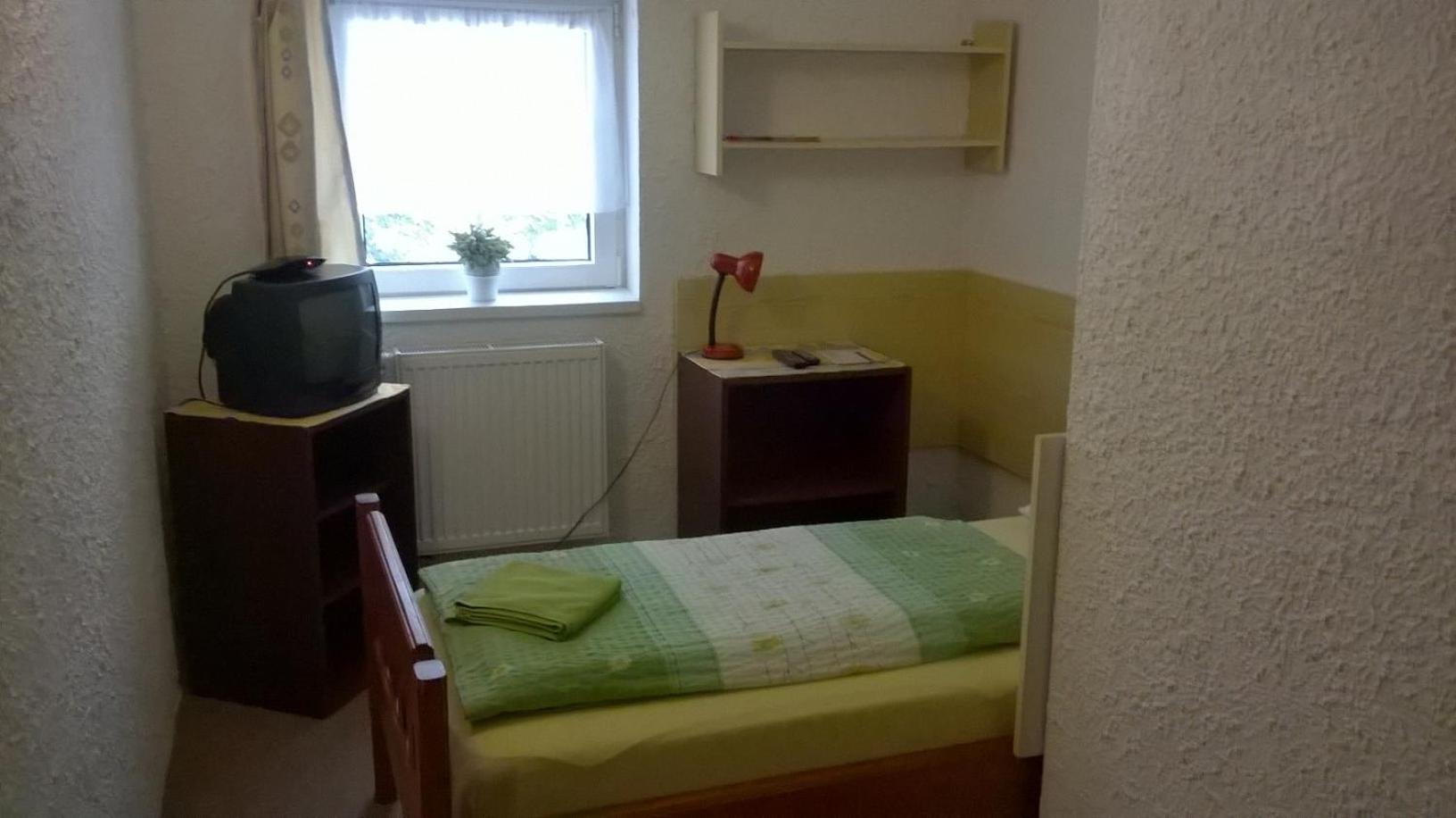 Single Room with Shower