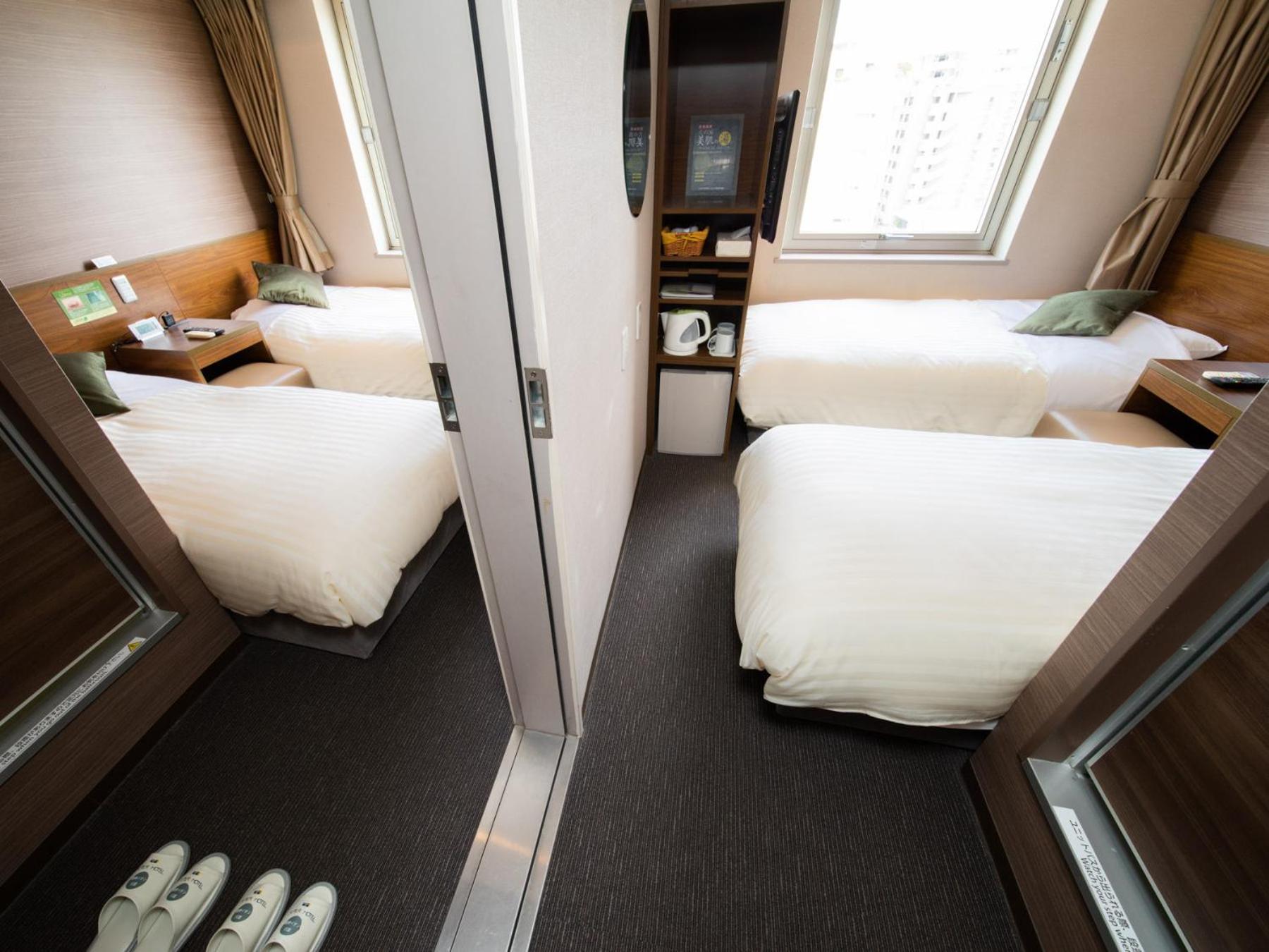 Adjoining Twin Rooms - Non-Smoking