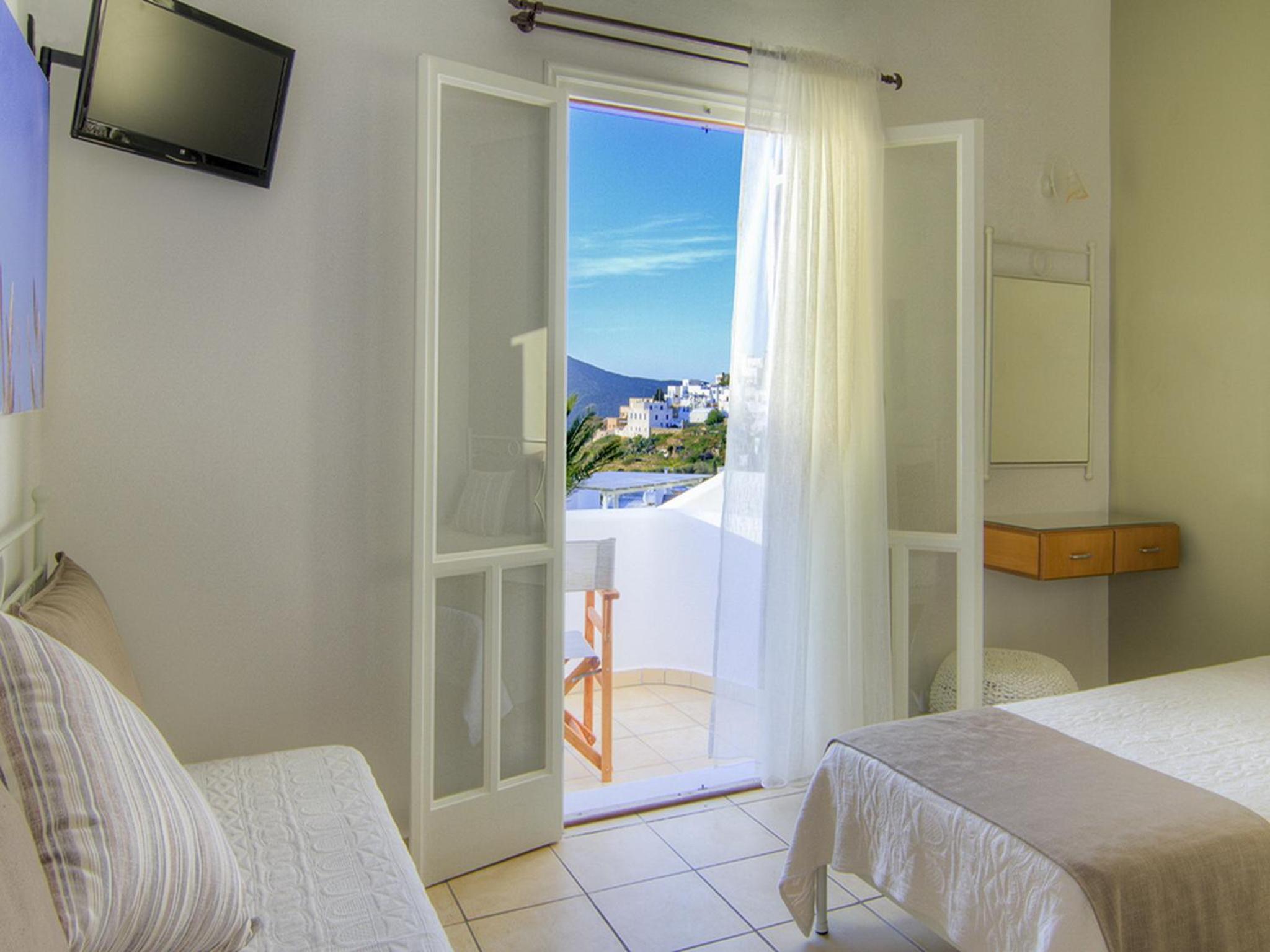 Double or Twin Room with Sea View photo 3