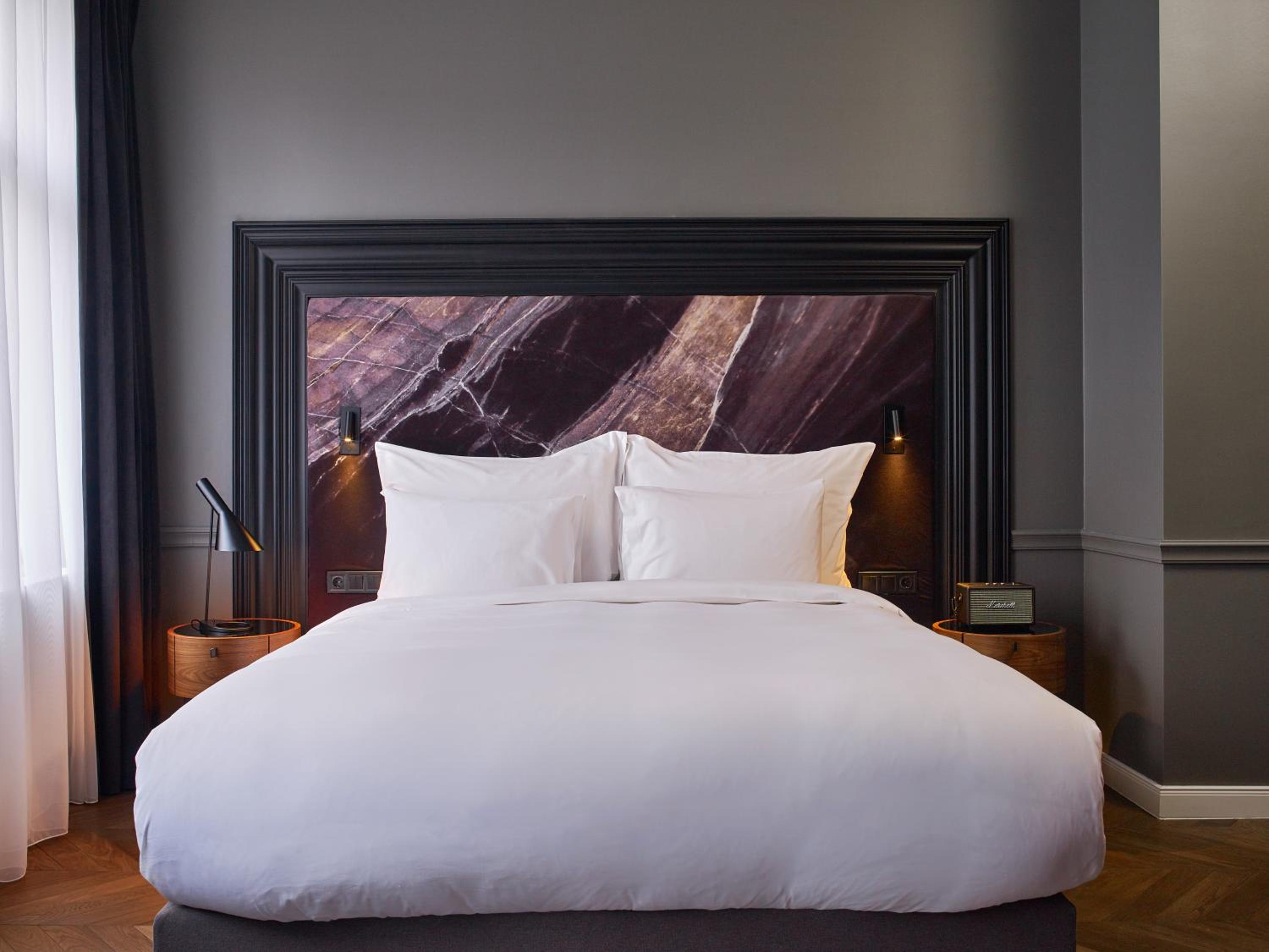 Superior Double Room with Courtyard View - Photo 6