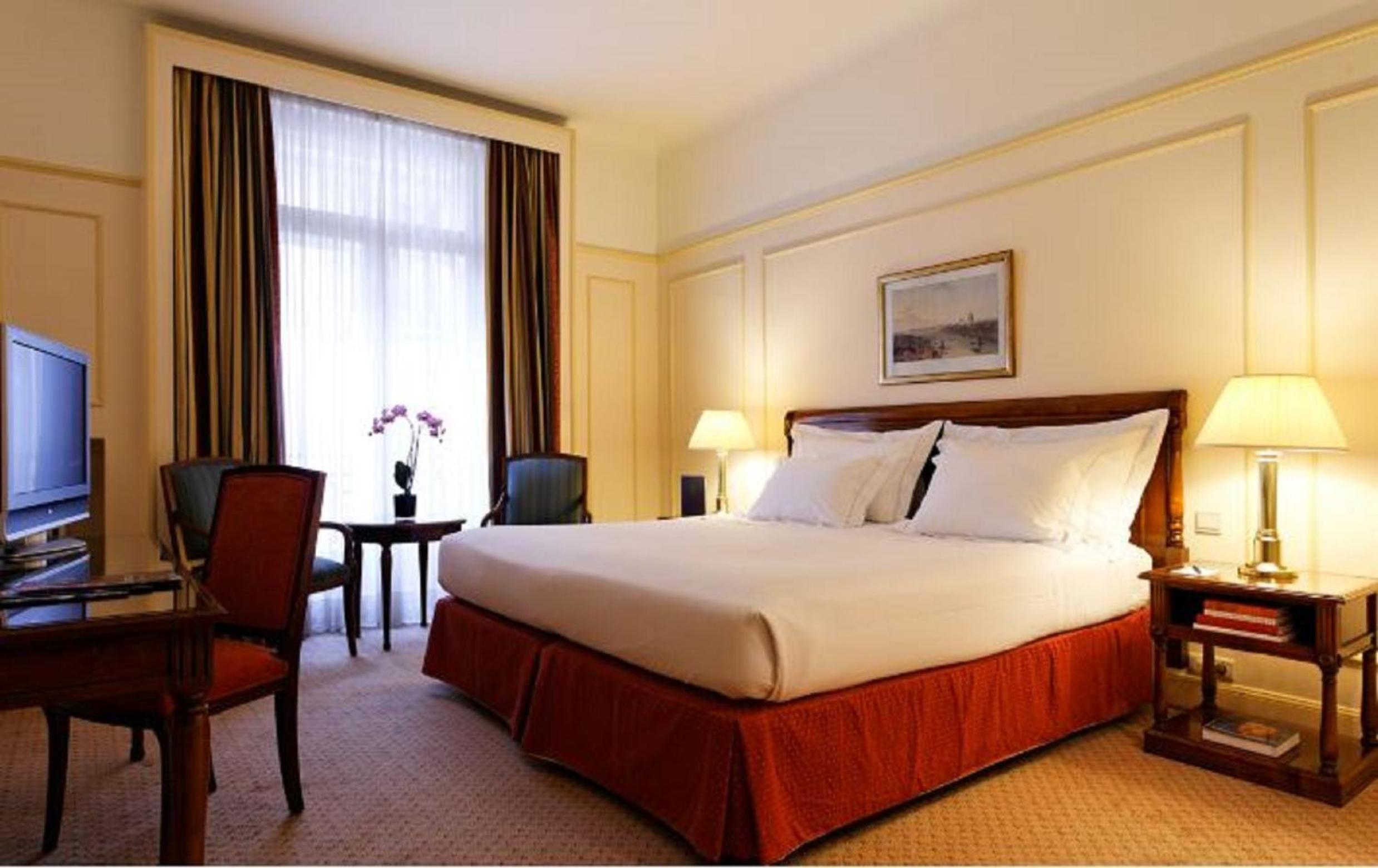 Classic Double or Twin Room - Photo 2