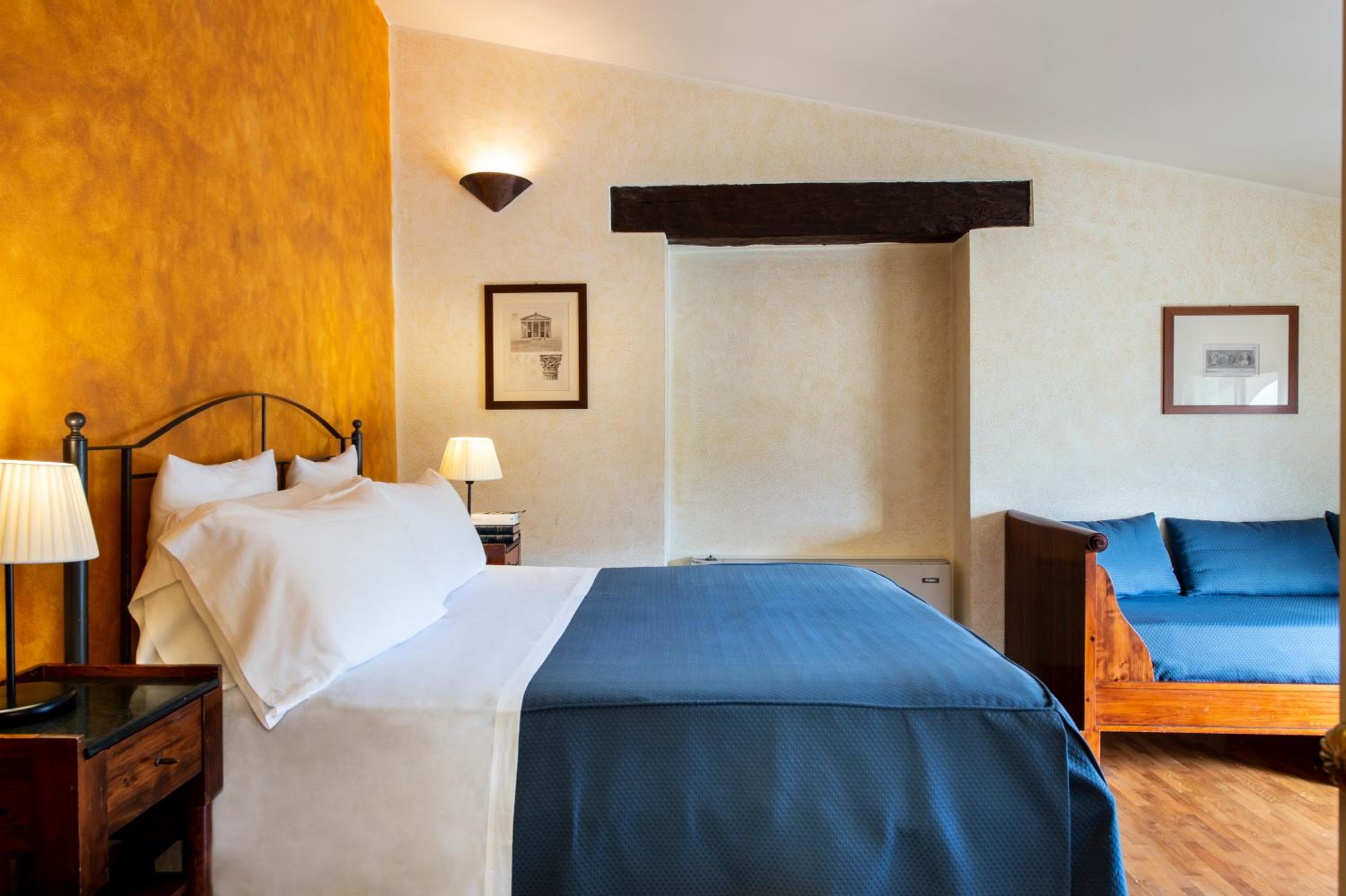 Triple Room - Photo 2