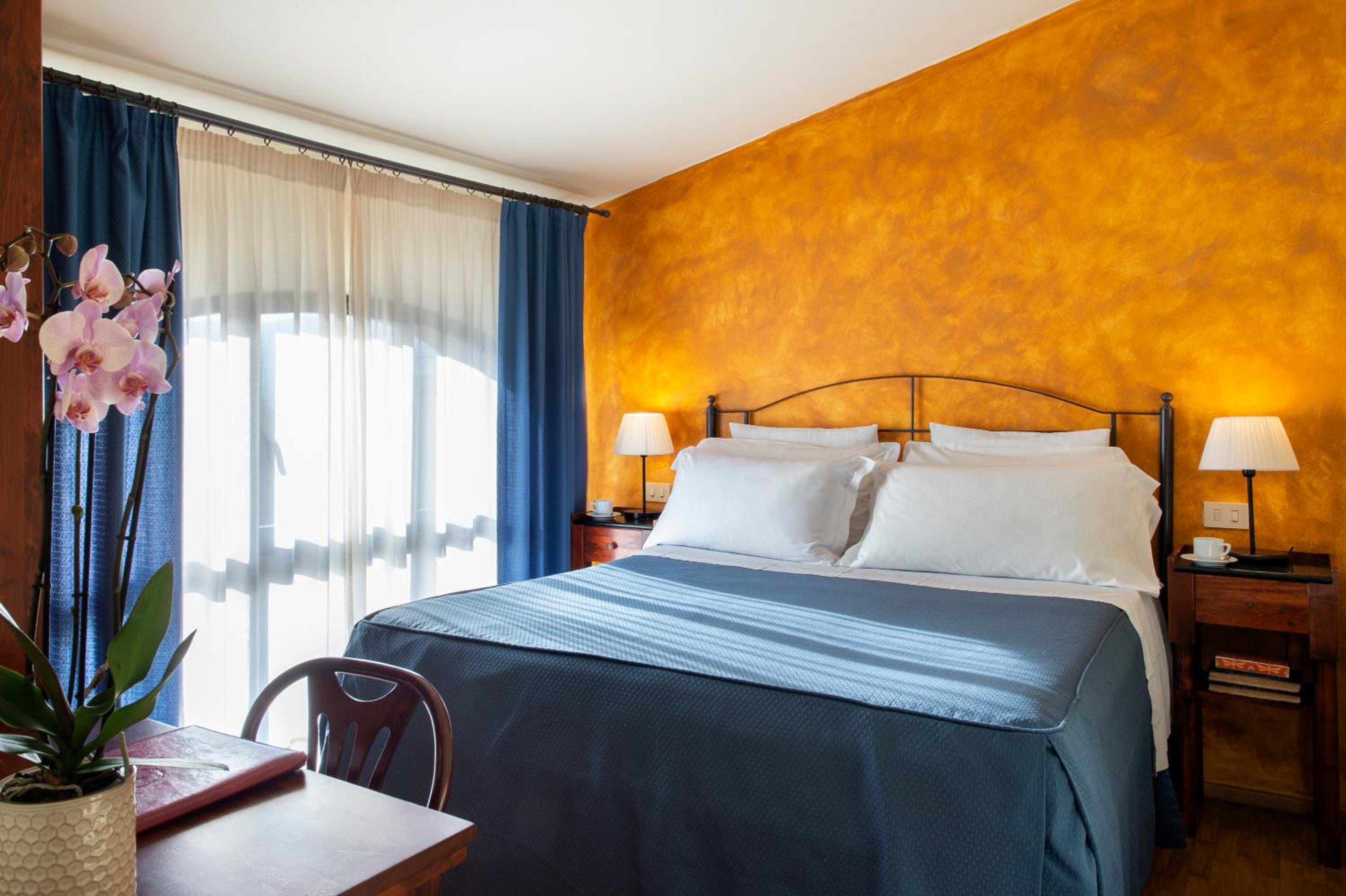 Double Room - Photo 1