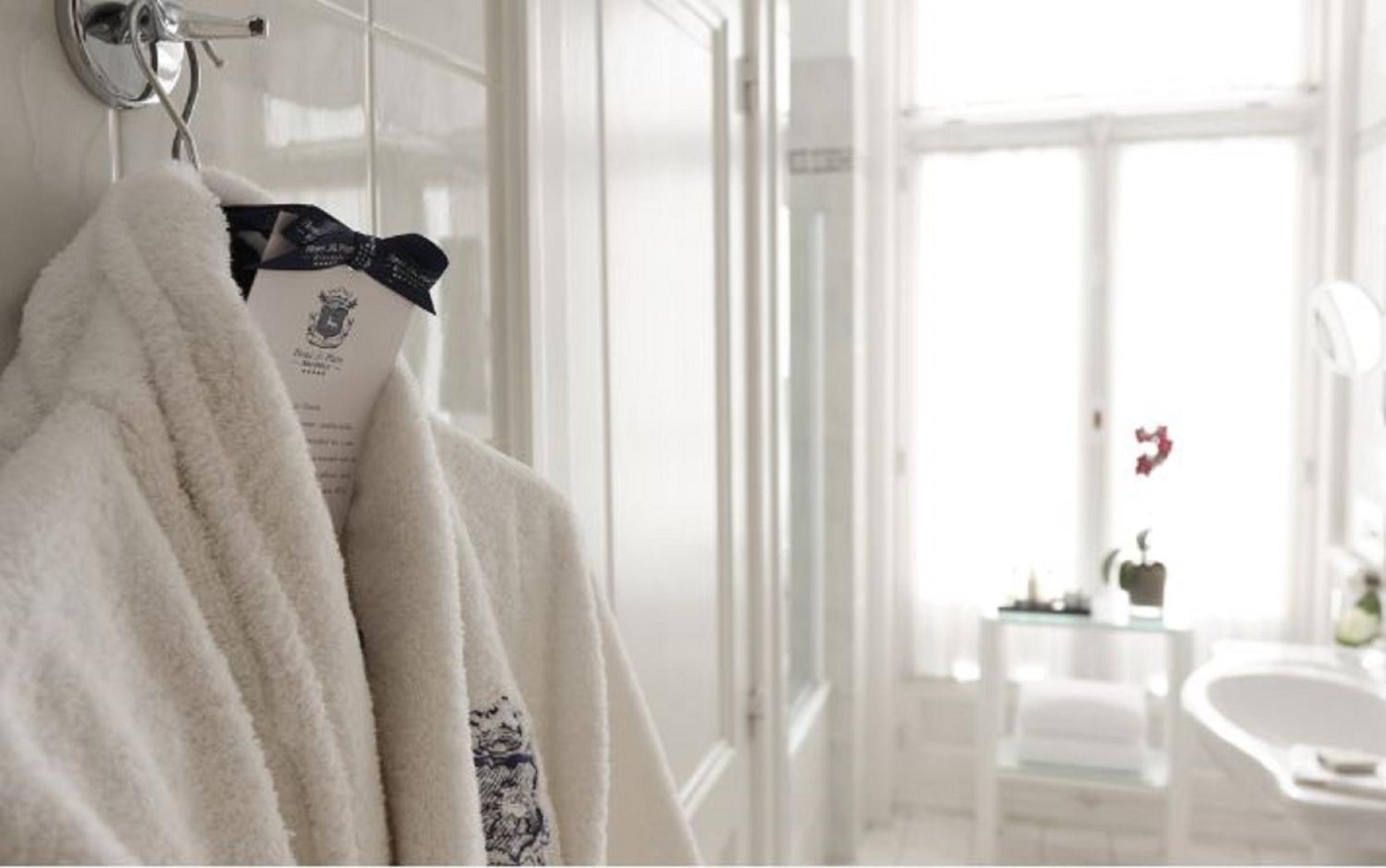 Deluxe Double or Twin Room - Photo 4