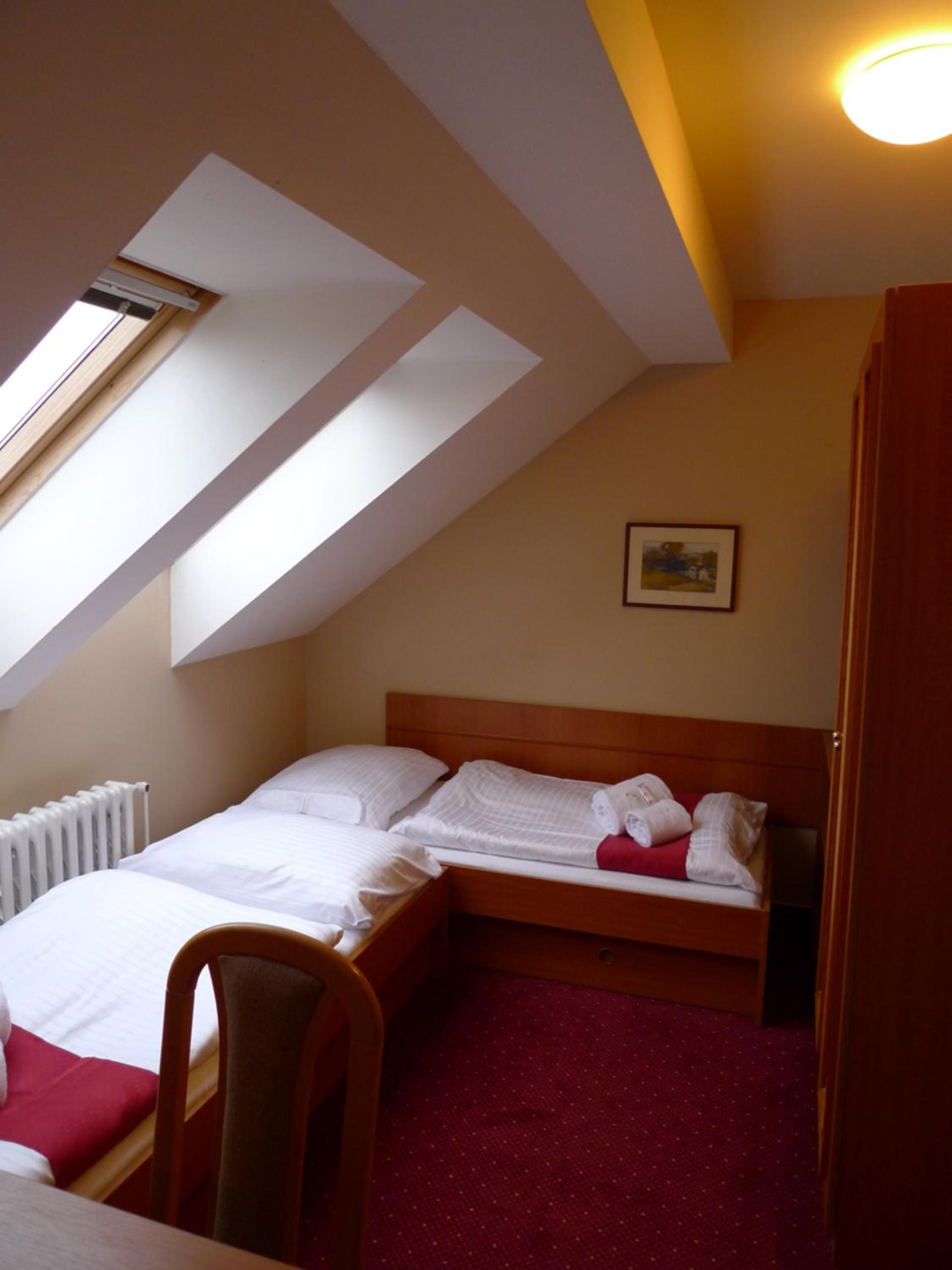 Small Double or Twin Room photo 1