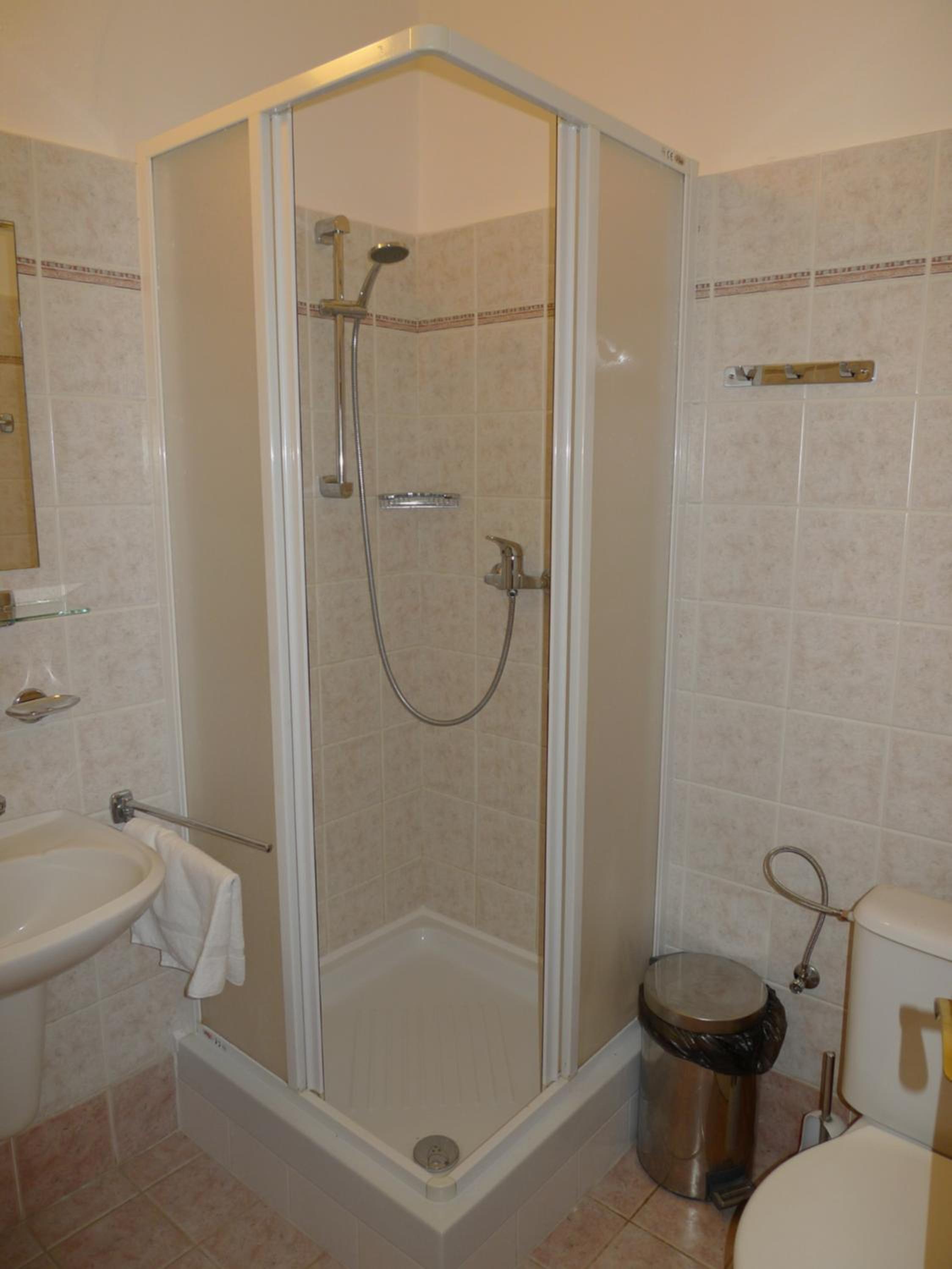 Small Double or Twin Room photo 2