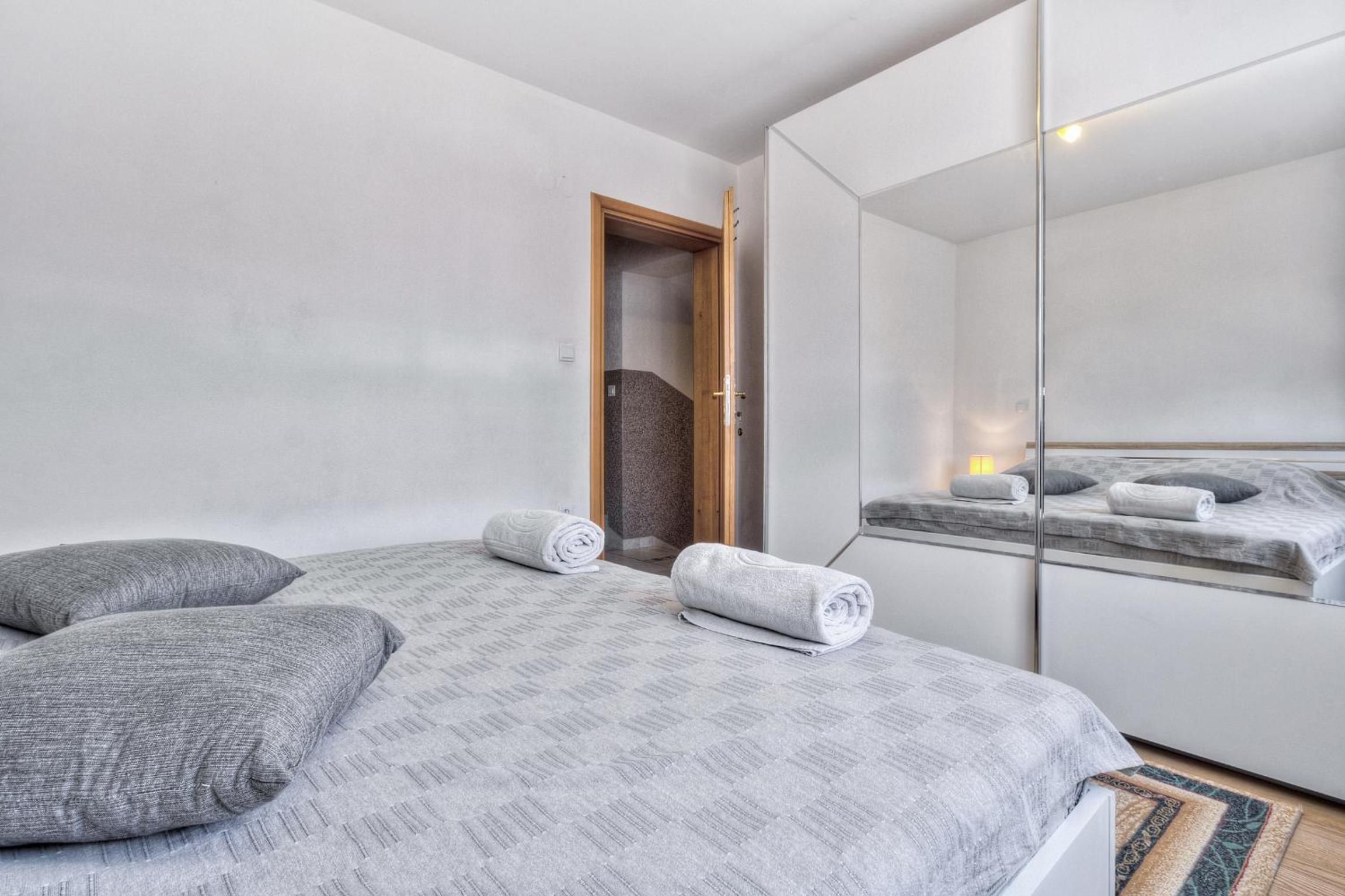 Four-Bedroom House photo 1