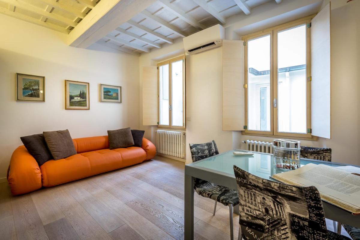 Apartment with Terrace Capponi