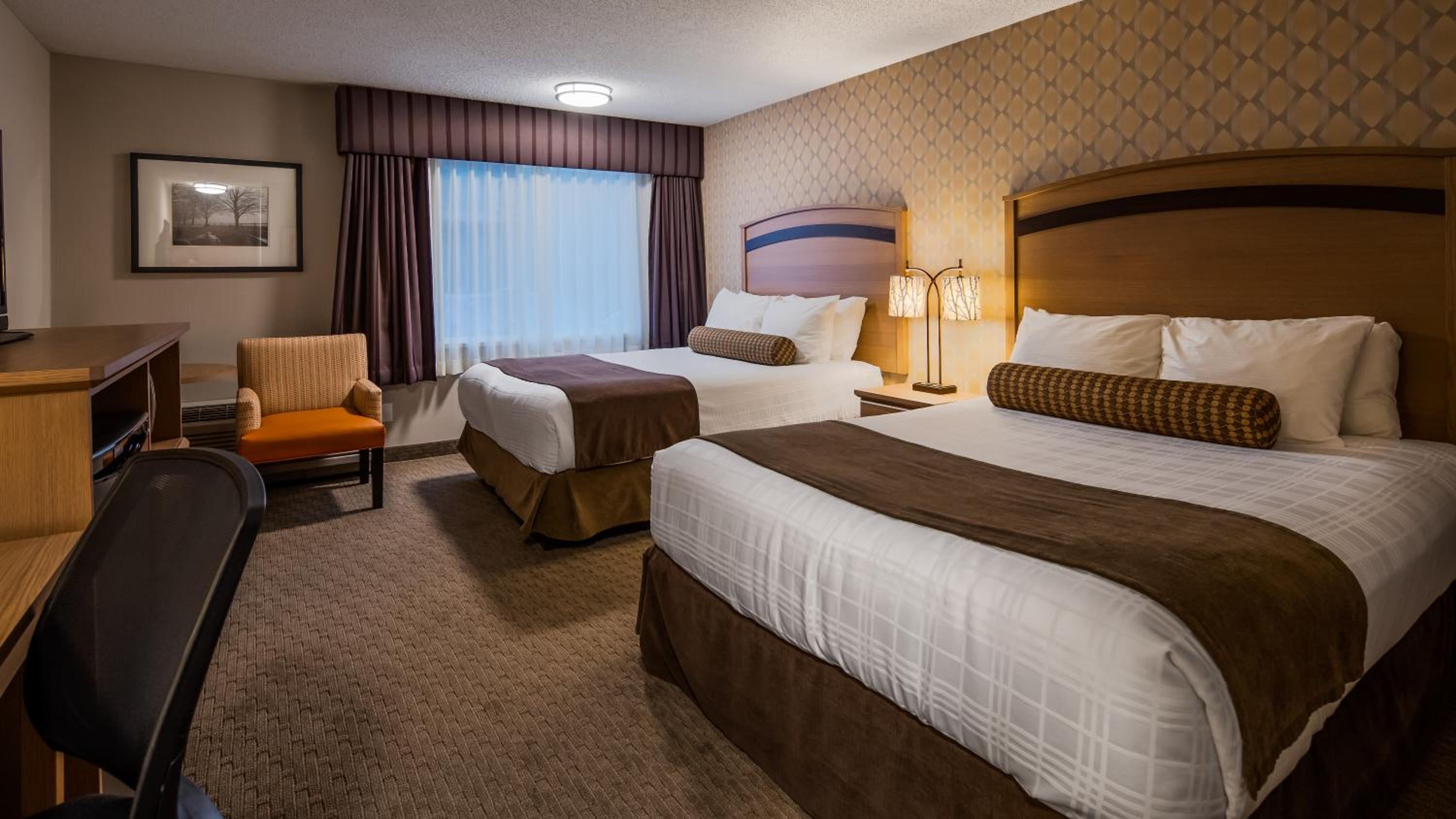 Queen Room with Two Queen Beds and Kitchenette - Photo 1