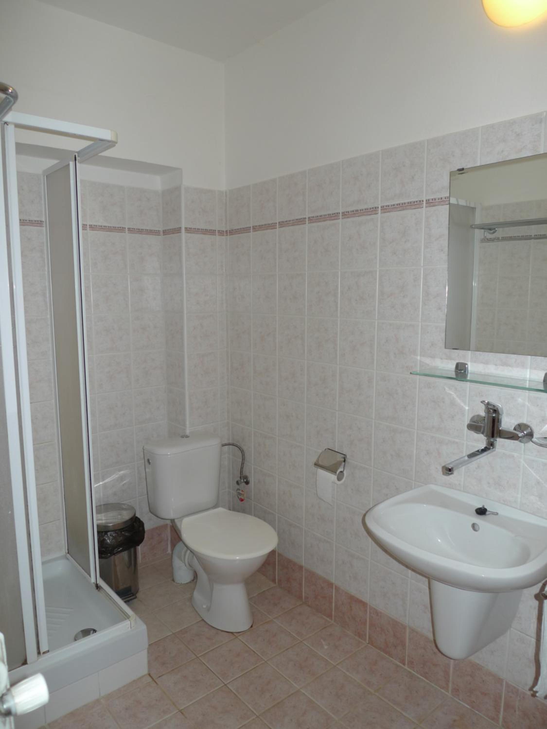 Double or Twin Room with City View photo 2