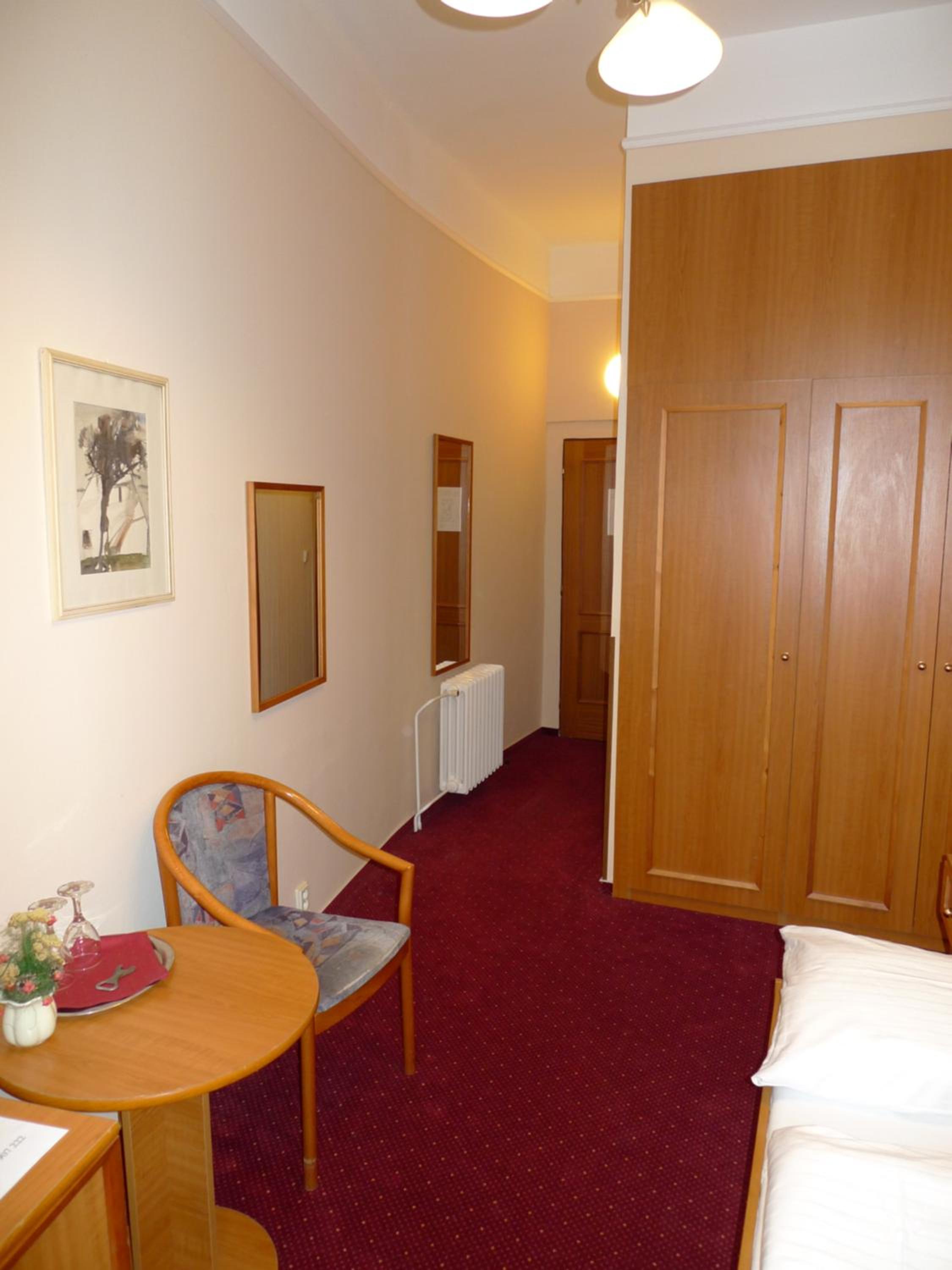 Standard Single Room photo 2