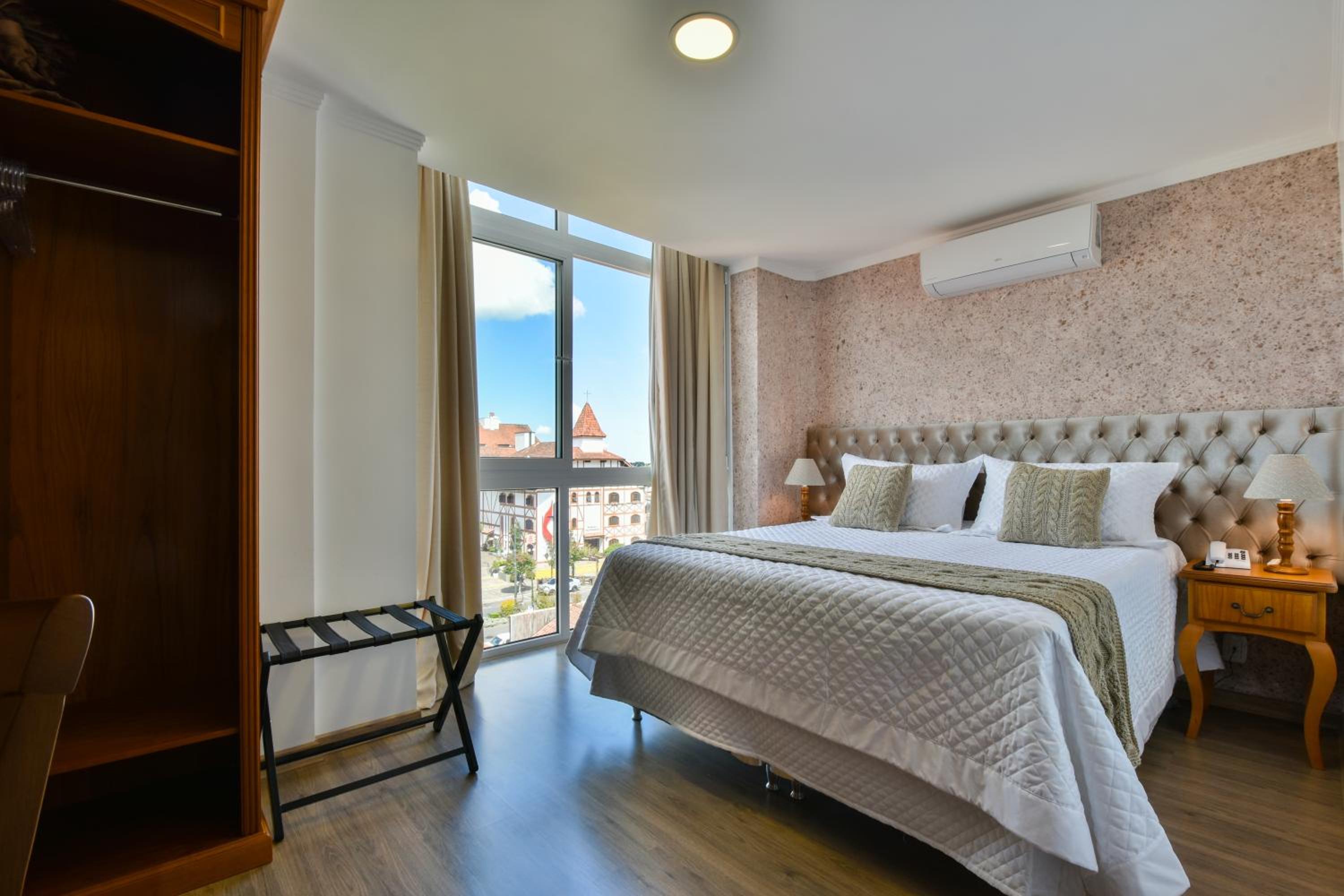 Superior Queen Room photo 1