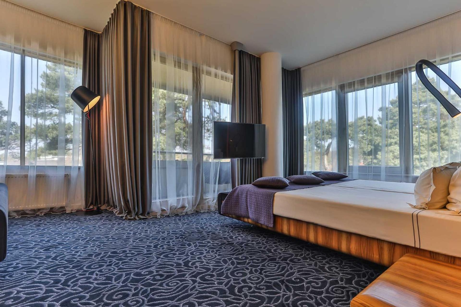 Deluxe Double Room with Spa Access - Building Design - Photo 6